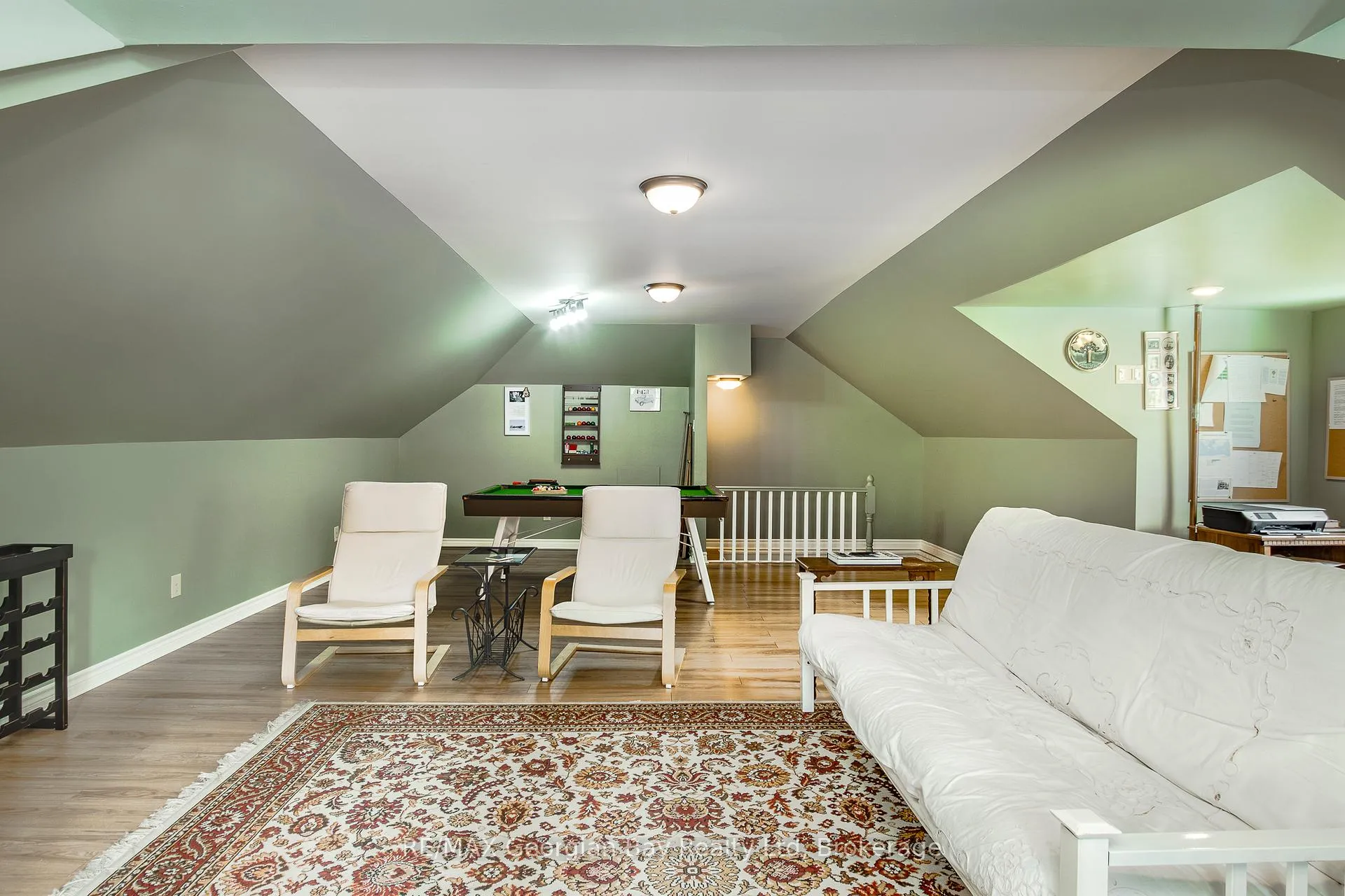 Photo 22 of 299 Fifth Street, Midland — HOMEH