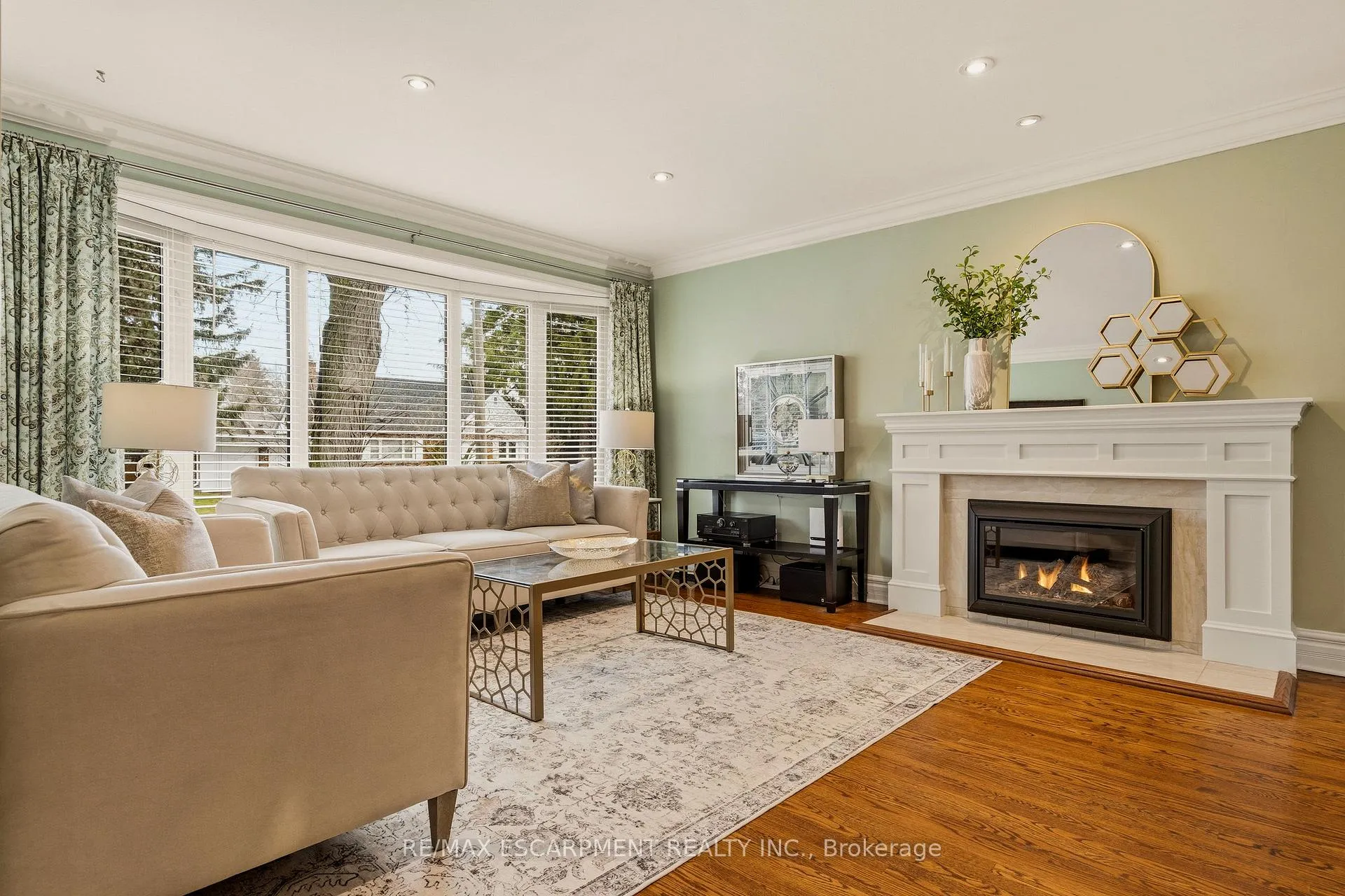 Photo 8 of 38 Parker Avenue, Hamilton, Ancaster — HOMEH