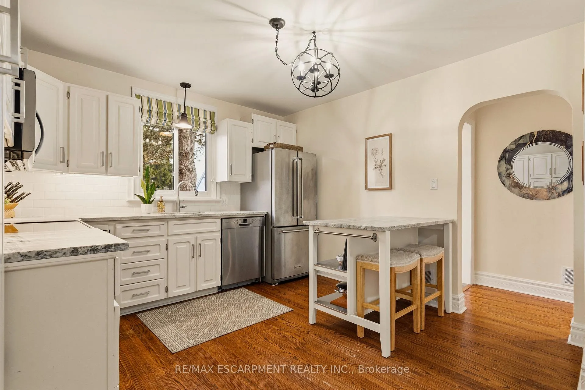 Photo 17 of 38 Parker Avenue, Hamilton, Ancaster — HOMEH