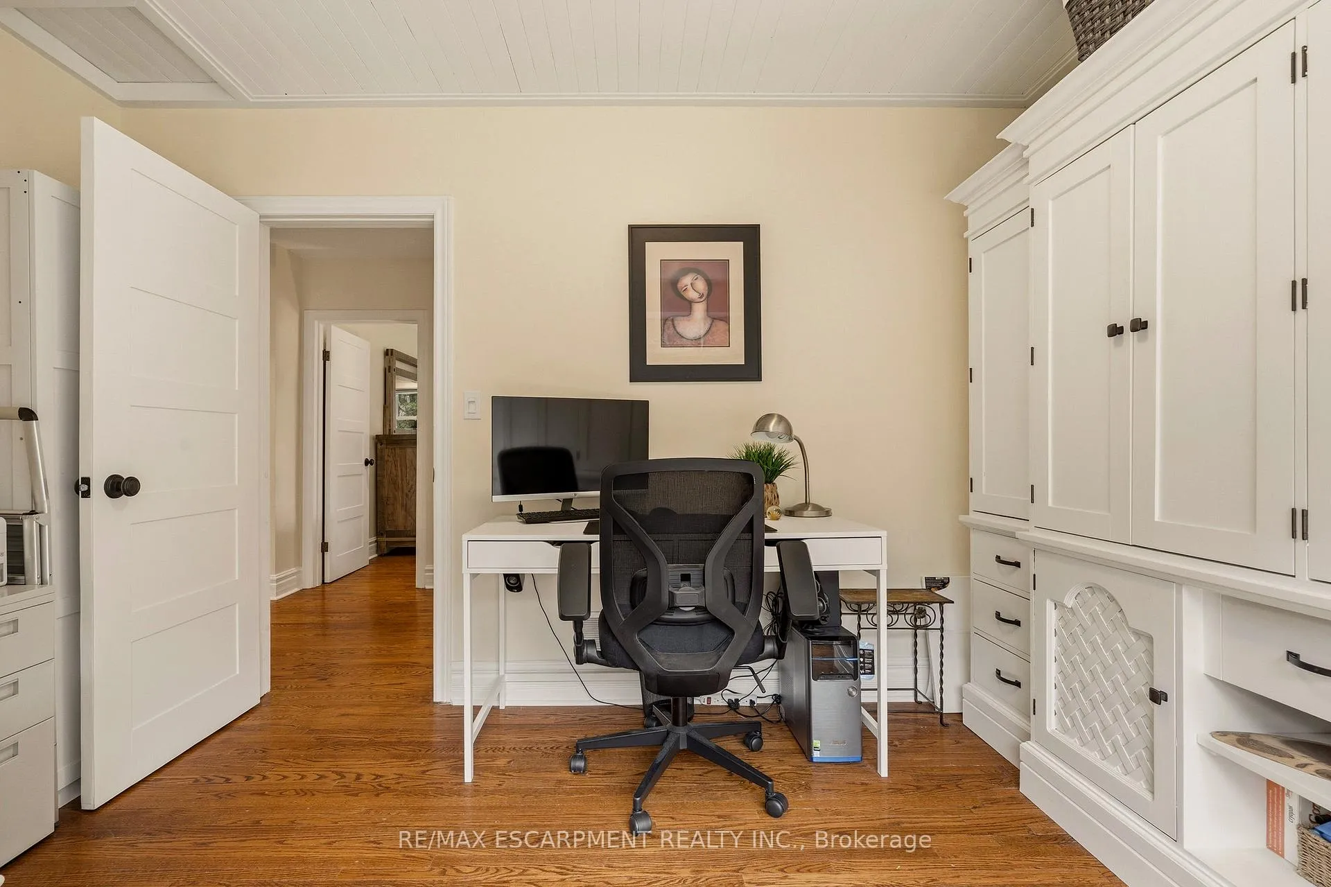 Photo 27 of 38 Parker Avenue, Hamilton, Ancaster — HOMEH