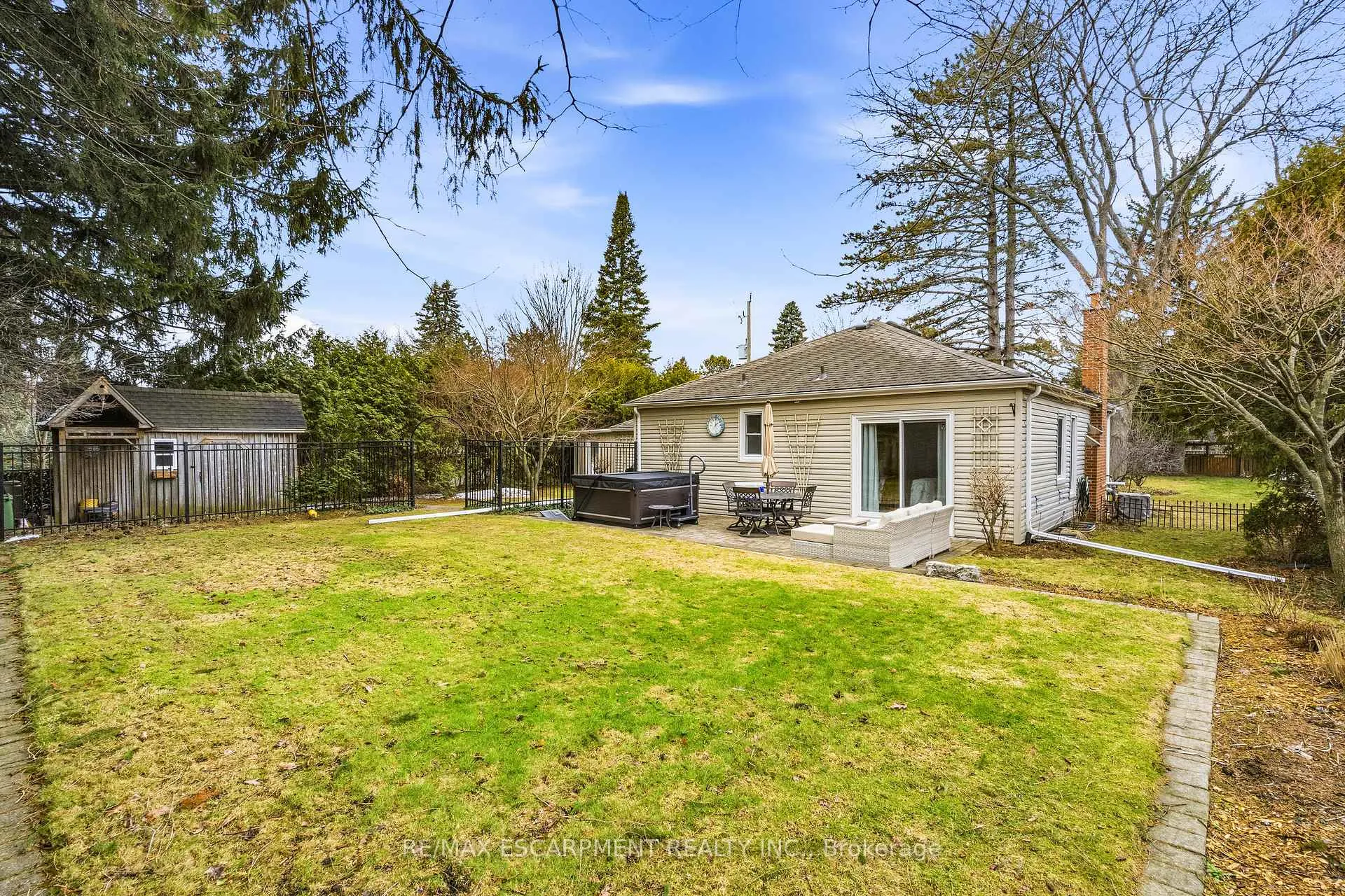 Photo 42 of 38 Parker Avenue, Hamilton, Ancaster — HOMEH