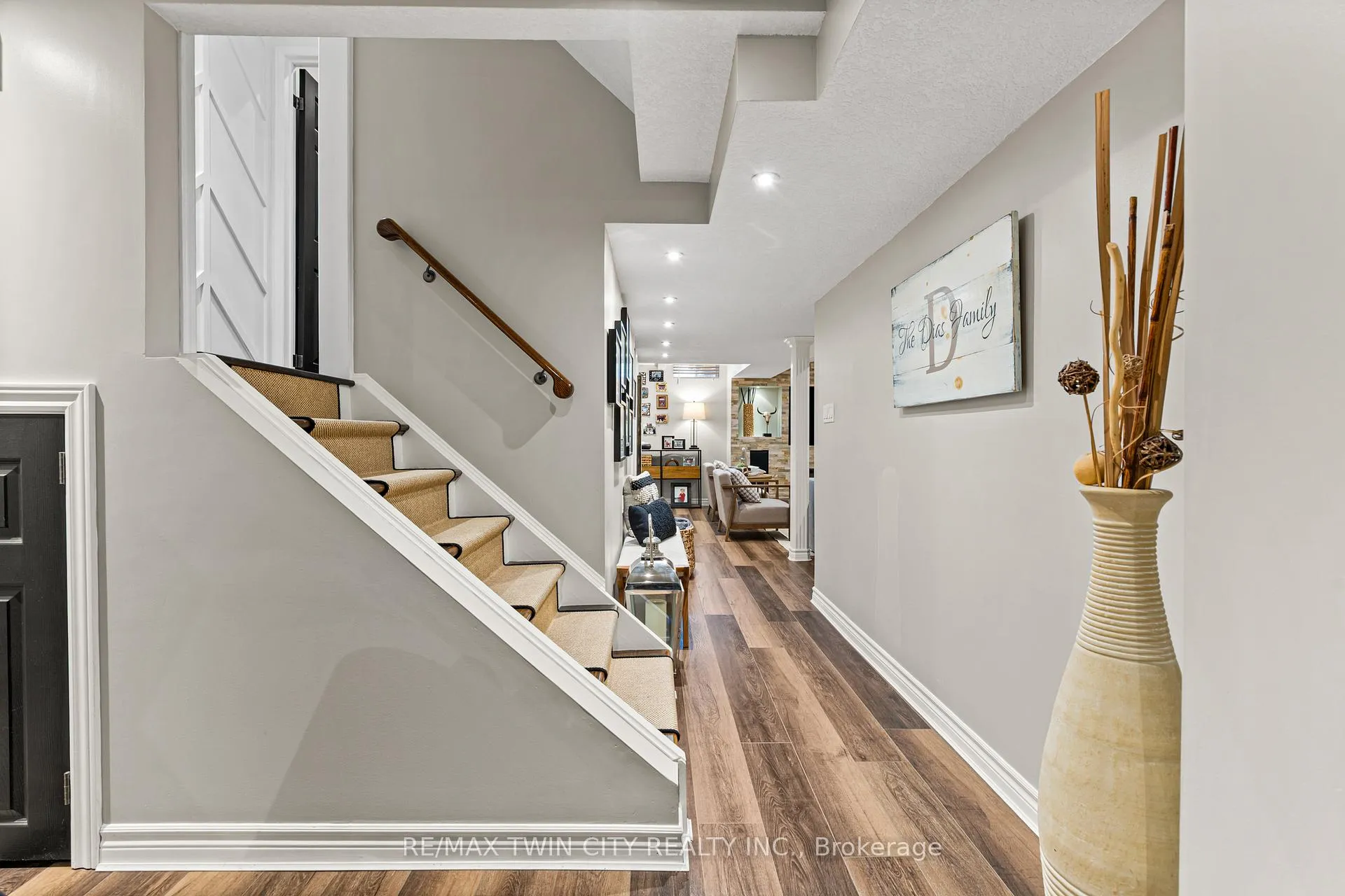 Photo 34 of 32 Bloomington Drive, Cambridge — HOMEH