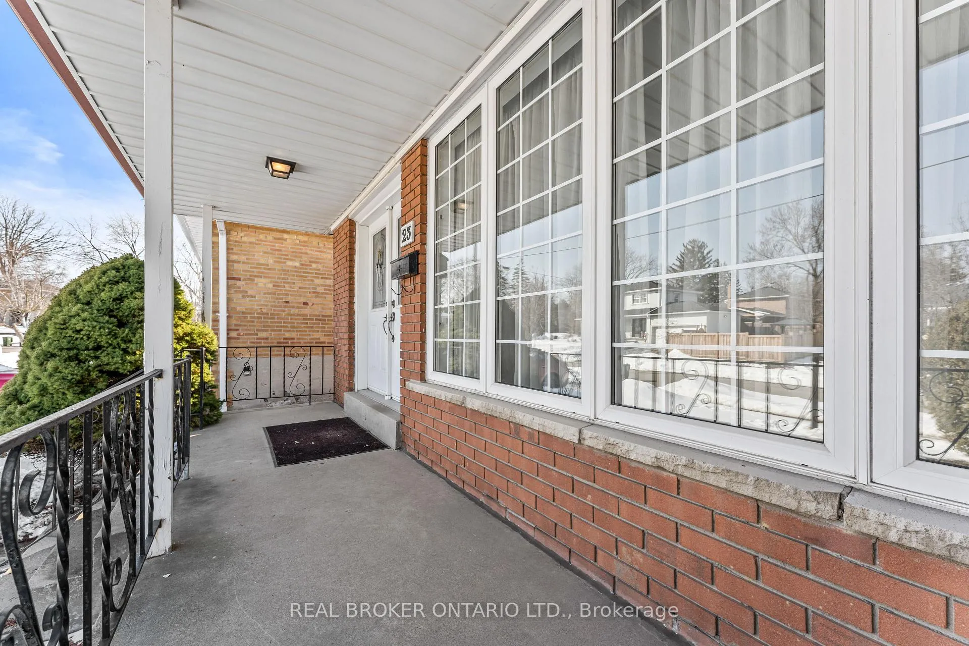 Photo 2 of 23 Beaumaris Crescent, Etobicoke, Kingsview Village-The Westway — HOMEH