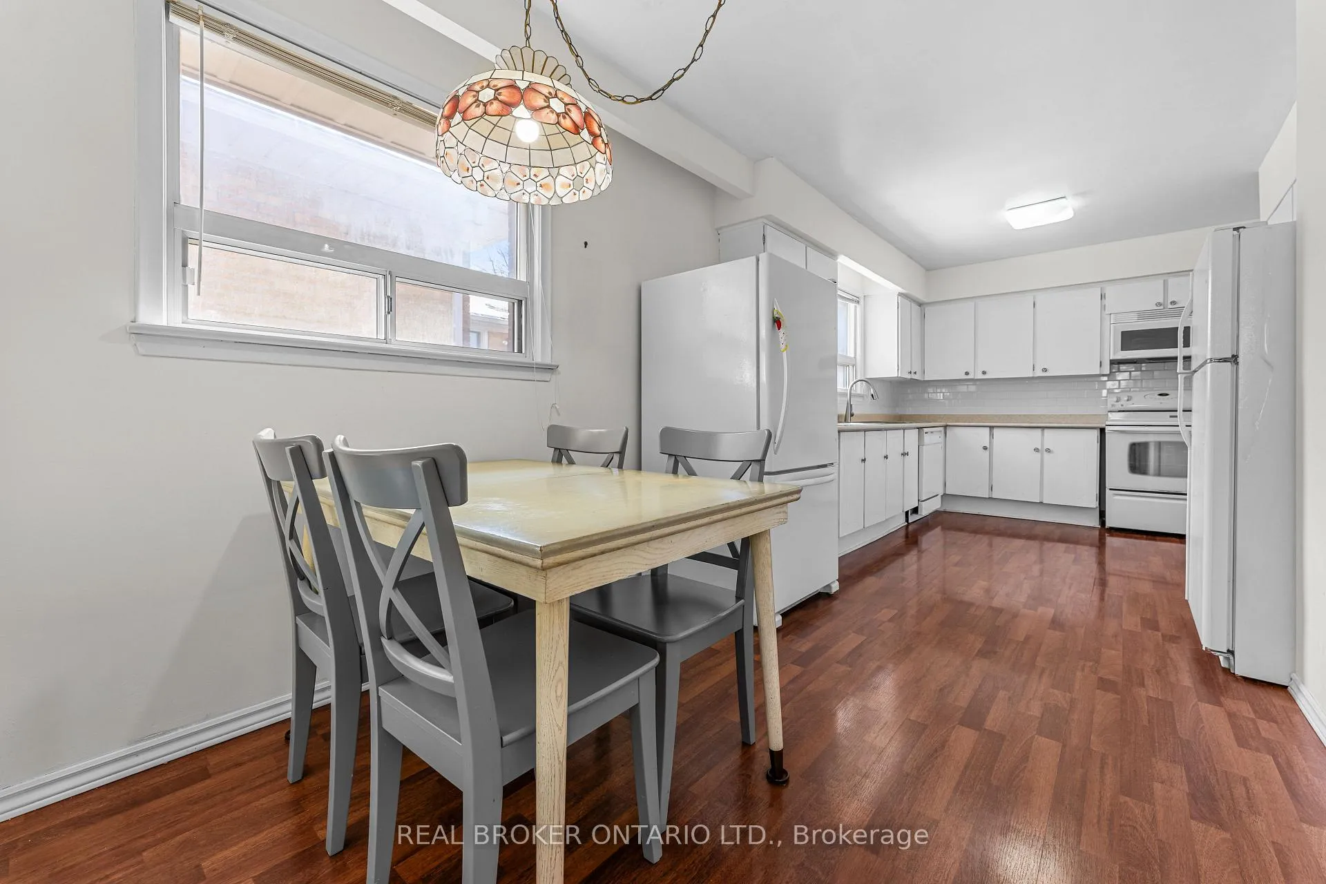 Photo 5 of 23 Beaumaris Crescent, Etobicoke, Kingsview Village-The Westway — HOMEH
