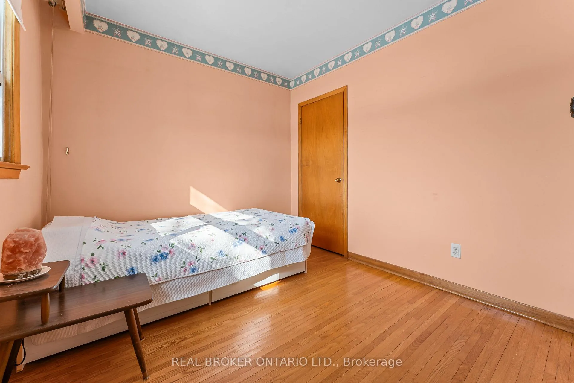 Photo 17 of 23 Beaumaris Crescent, Etobicoke, Kingsview Village-The Westway — HOMEH