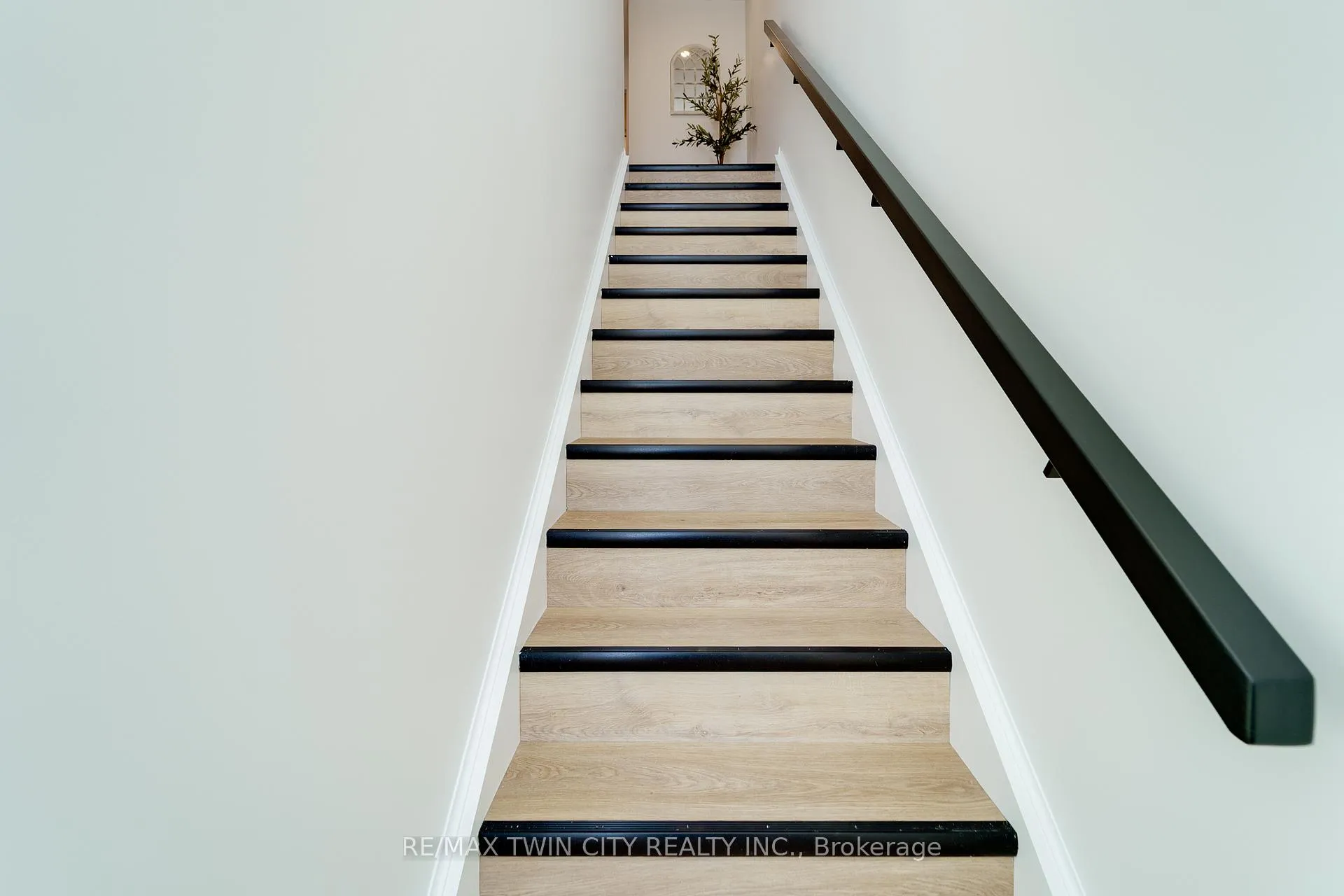 Photo 17 of Unit 2, 825 Stirling Avenue S, Kitchener — HOMEH