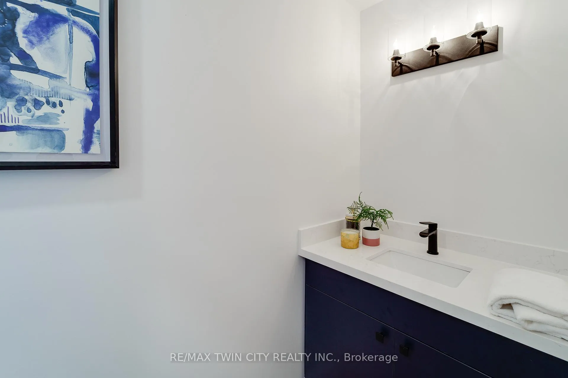 Photo 26 of Unit 2, 825 Stirling Avenue S, Kitchener — HOMEH