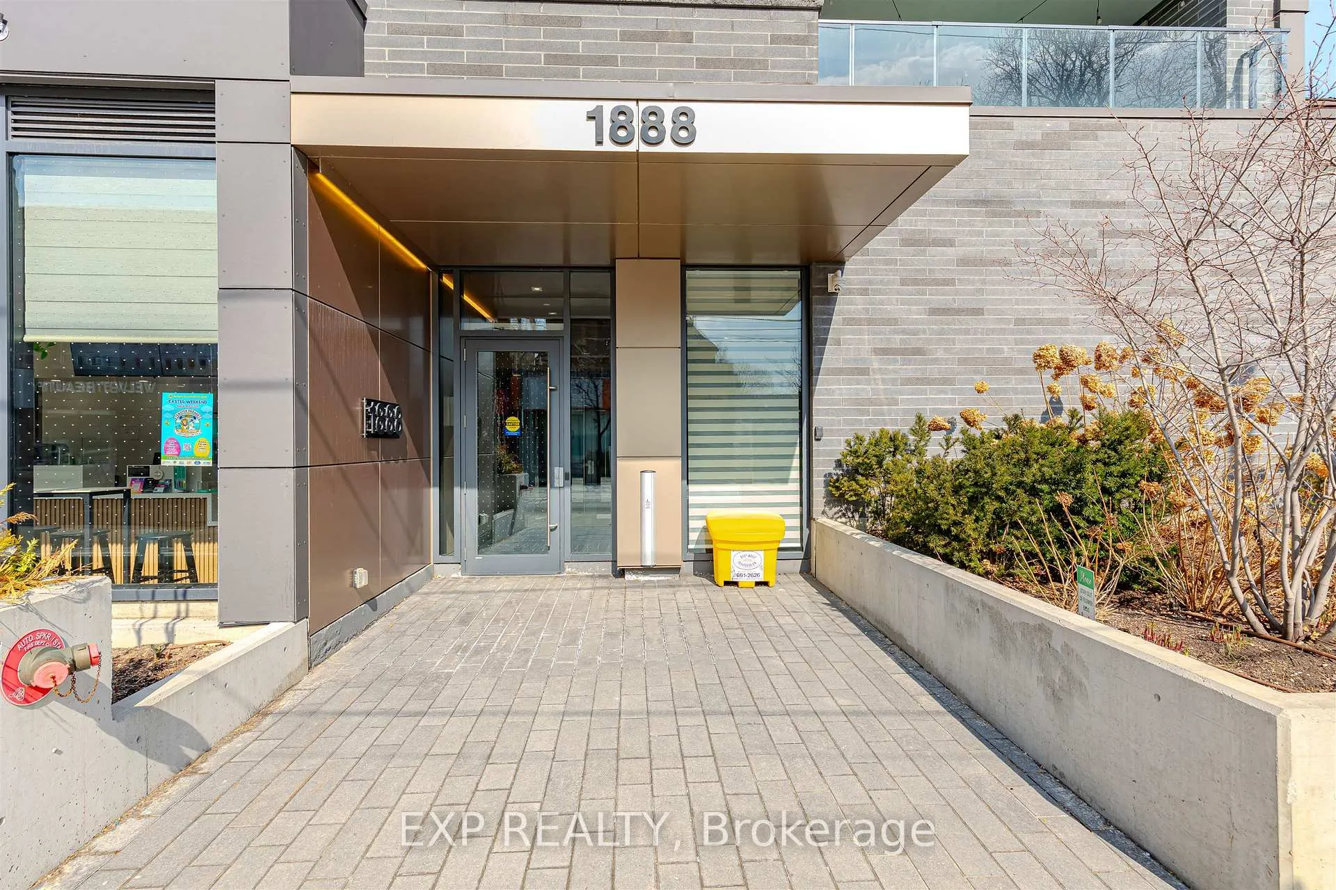 Photo 4 of Unit 403, 1888 Queen Street E, Toronto, The Beaches — HOMEH