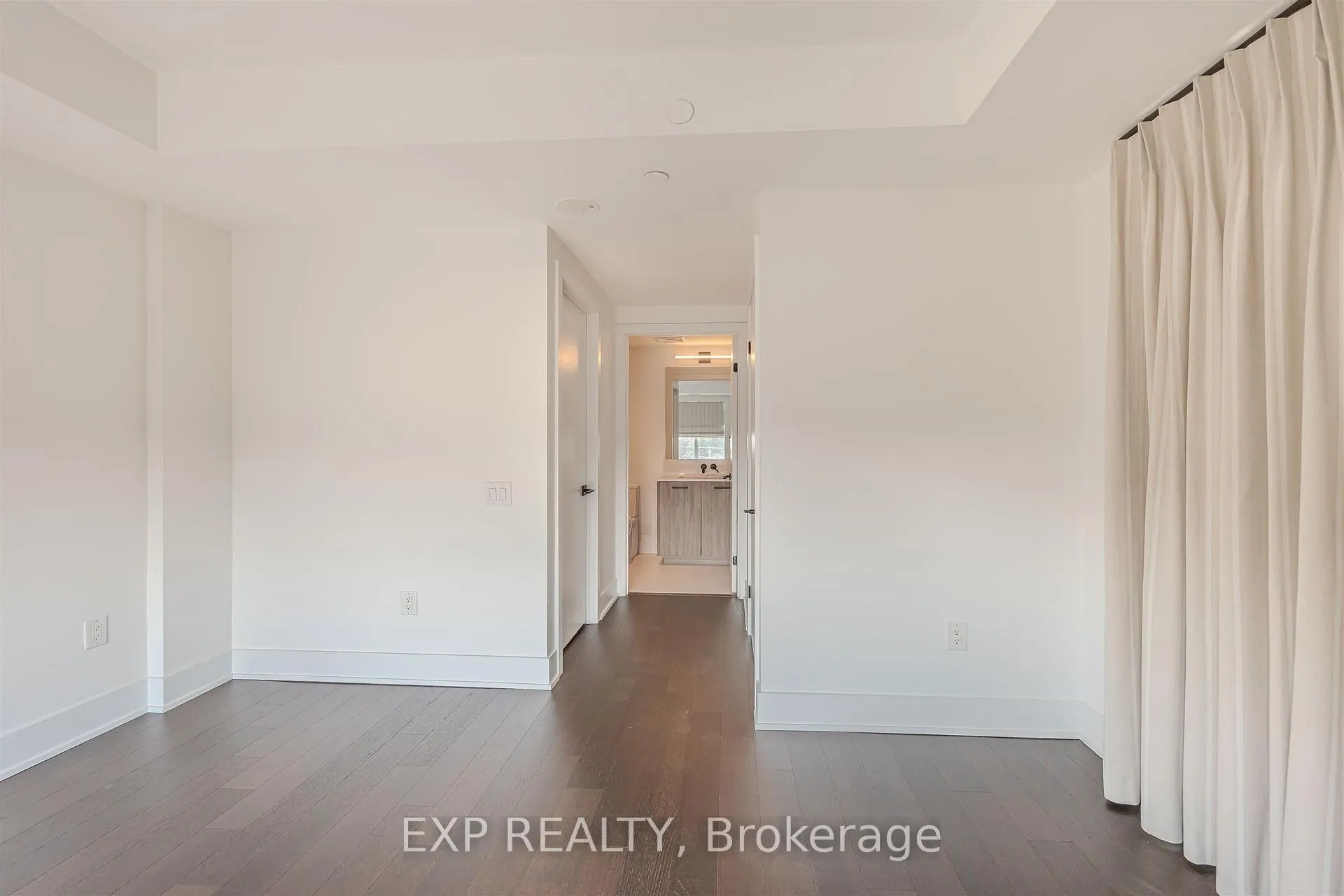 Photo 20 of Unit 403, 1888 Queen Street E, Toronto, The Beaches — HOMEH