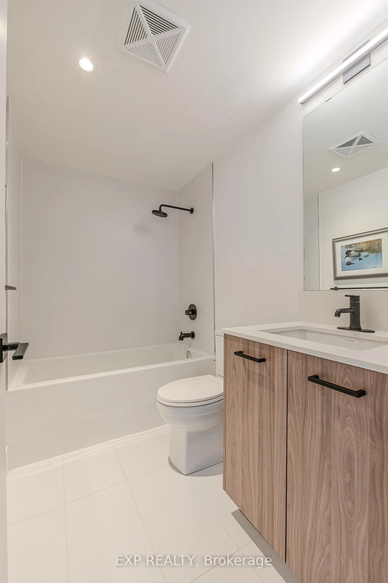 Photo 25 of Unit 403, 1888 Queen Street E, Toronto, The Beaches — HOMEH