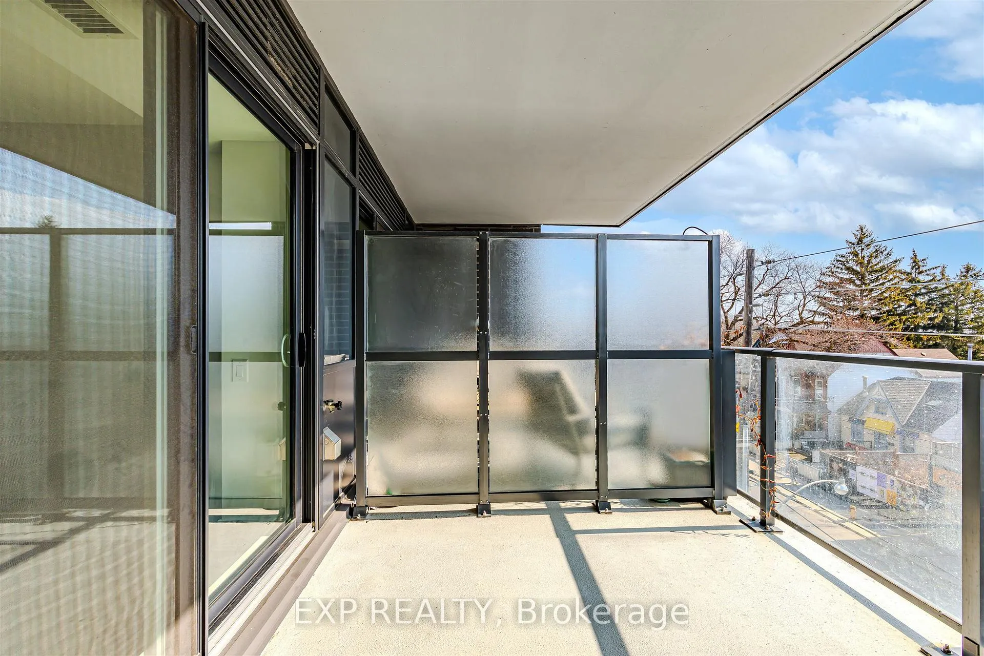 Photo 26 of Unit 403, 1888 Queen Street E, Toronto, The Beaches — HOMEH