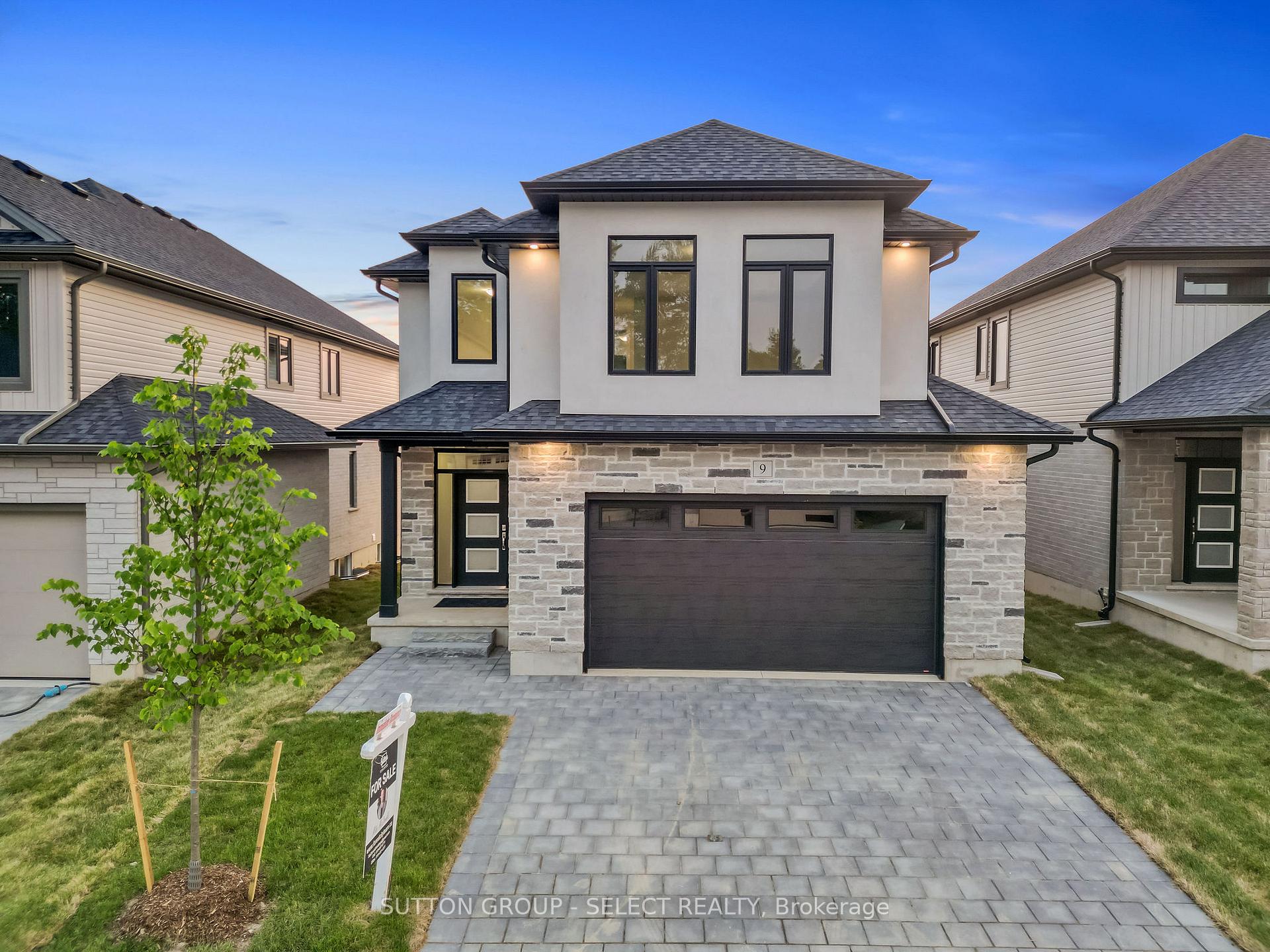 Photo 1 of Unit 9, 7966 Fallon Drive, Lucan Biddulph, Granton — HOMEH