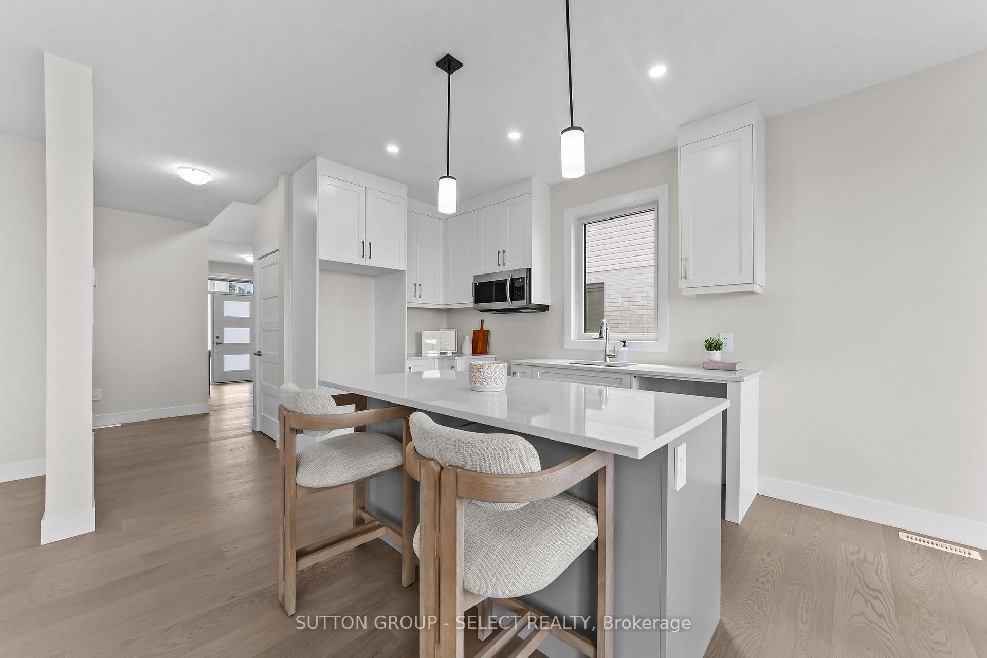 Photo 4 of Unit 9, 7966 Fallon Drive, Lucan Biddulph, Granton — HOMEH
