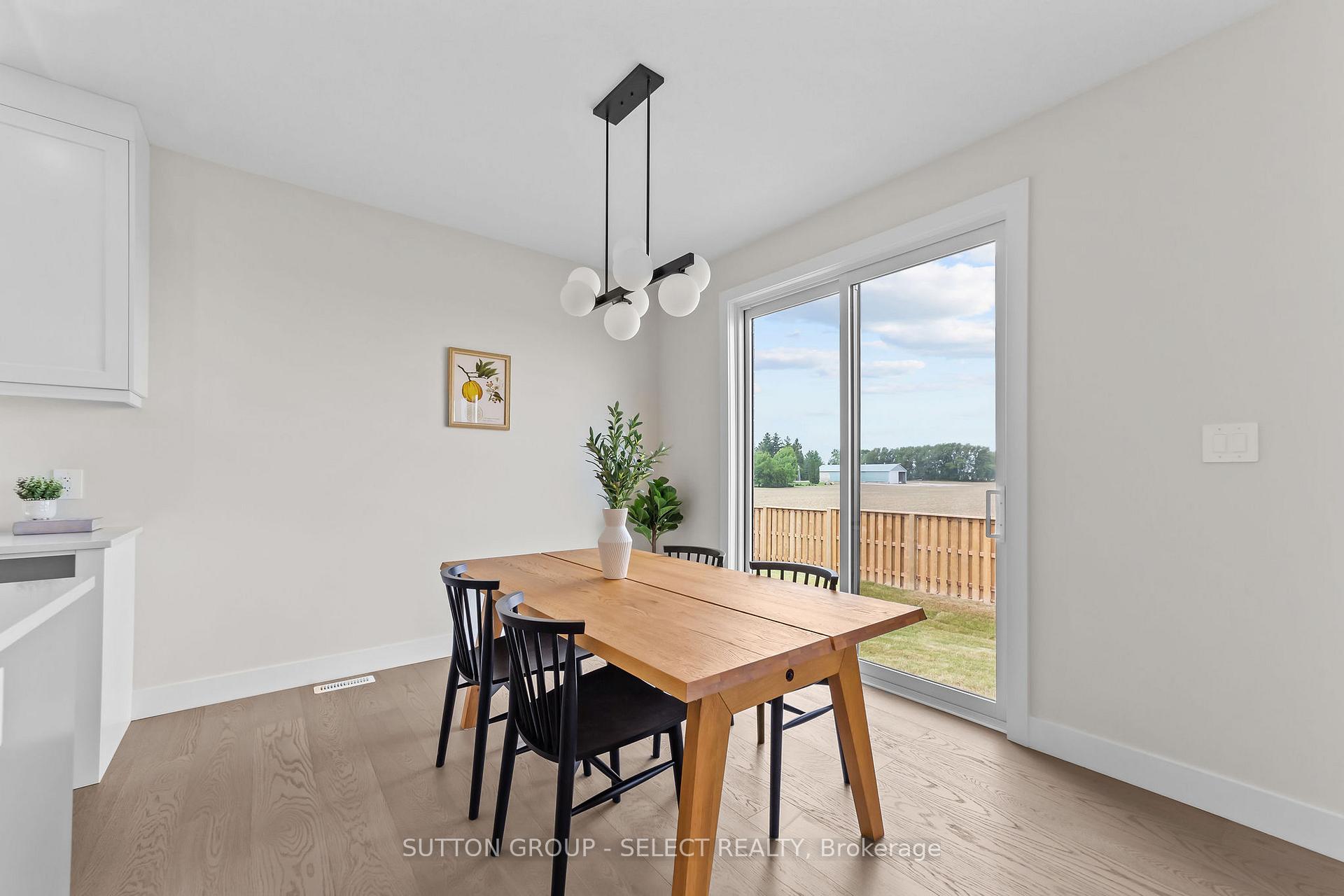 Photo 6 of Unit 9, 7966 Fallon Drive, Lucan Biddulph, Granton — HOMEH