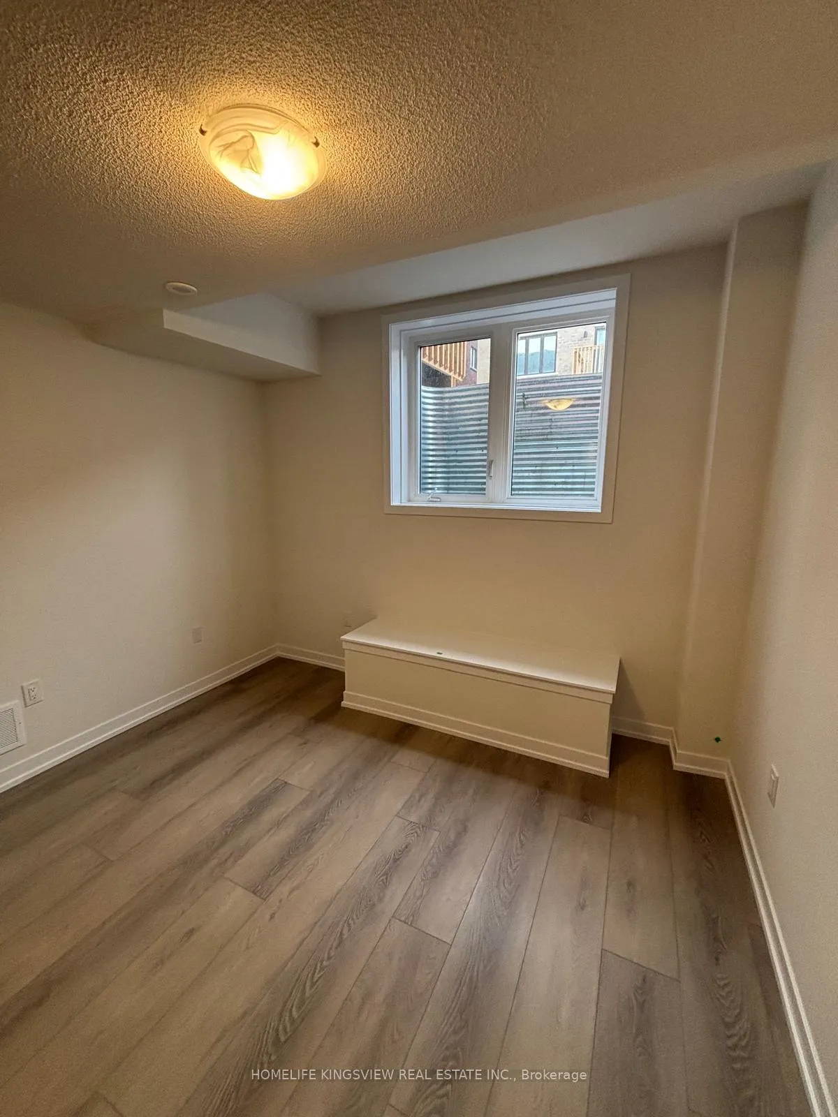 Photo 8 of 82 ziibi Way, Clarington, Newcastle — HOMEH