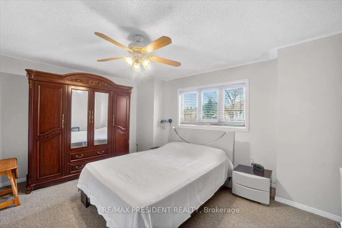 Photo 24 of 2957 Jackson Drive, Burlington, Rose — HOMEH