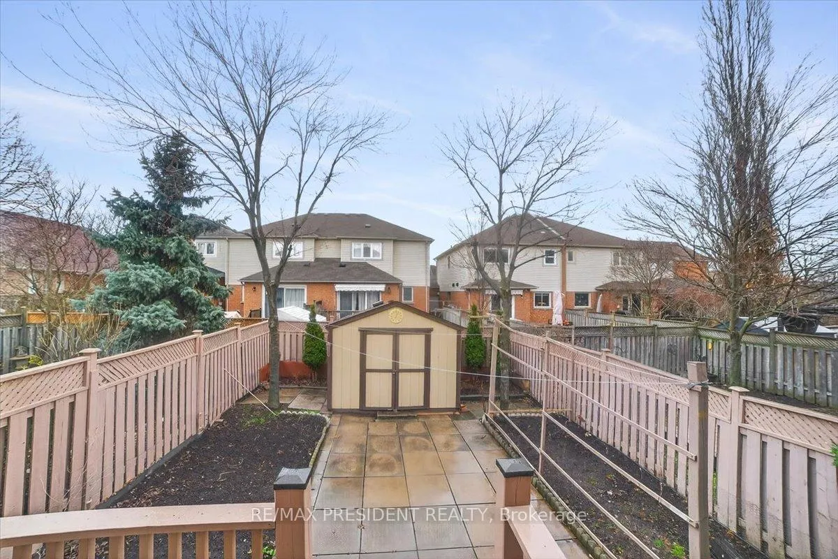 Photo 37 of 2957 Jackson Drive, Burlington, Rose — HOMEH