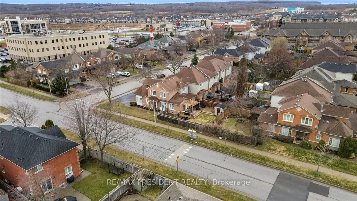 Photo 39 of 2957 Jackson Drive, Burlington, Rose — HOMEH