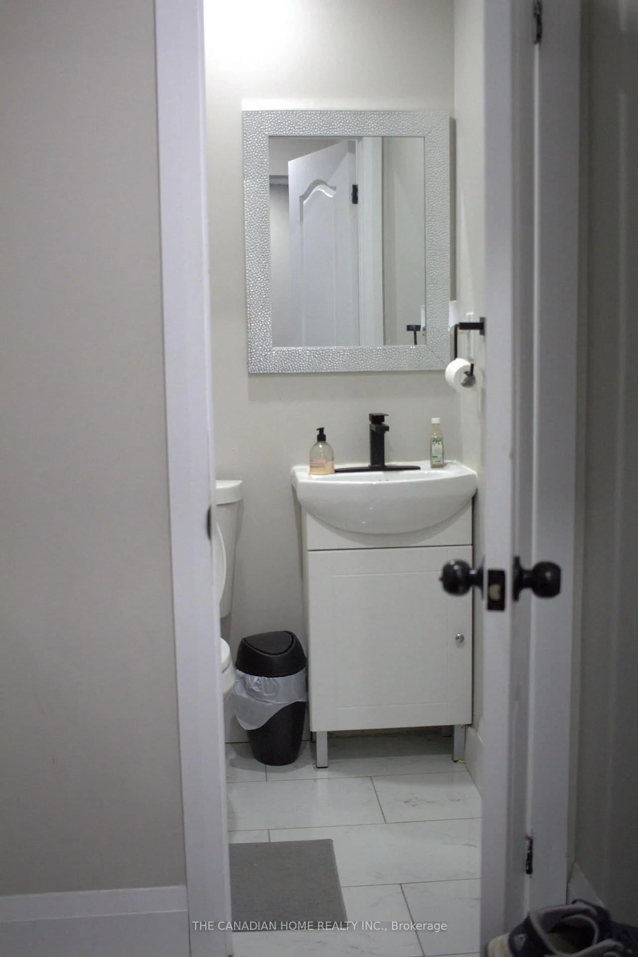 Photo 2 of 52 Davenport Crescent, Brampton, Southgate — HOMEH