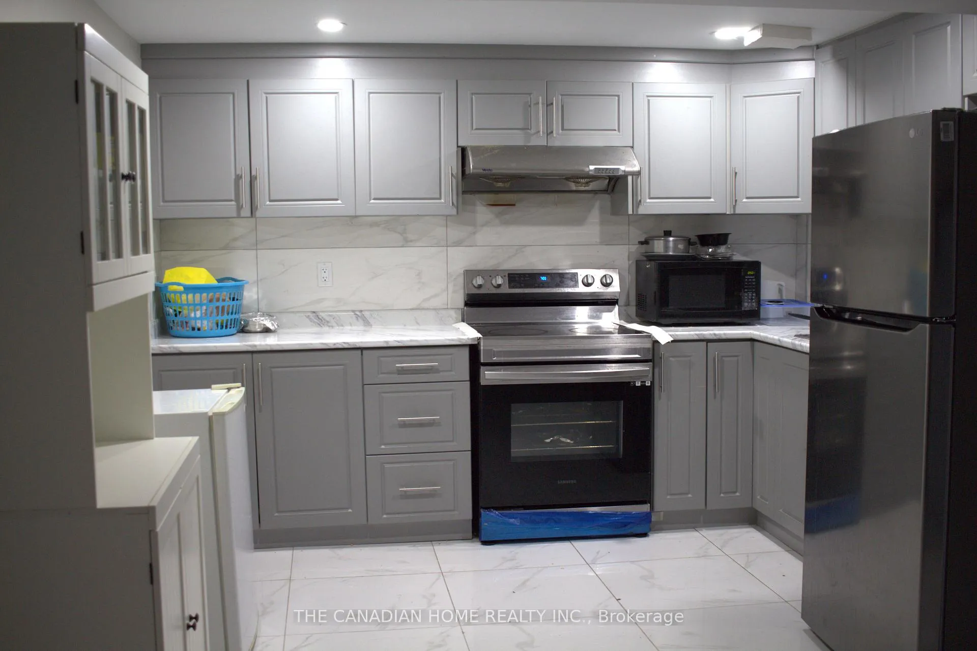 Photo 9 of 52 Davenport Crescent, Brampton, Southgate — HOMEH