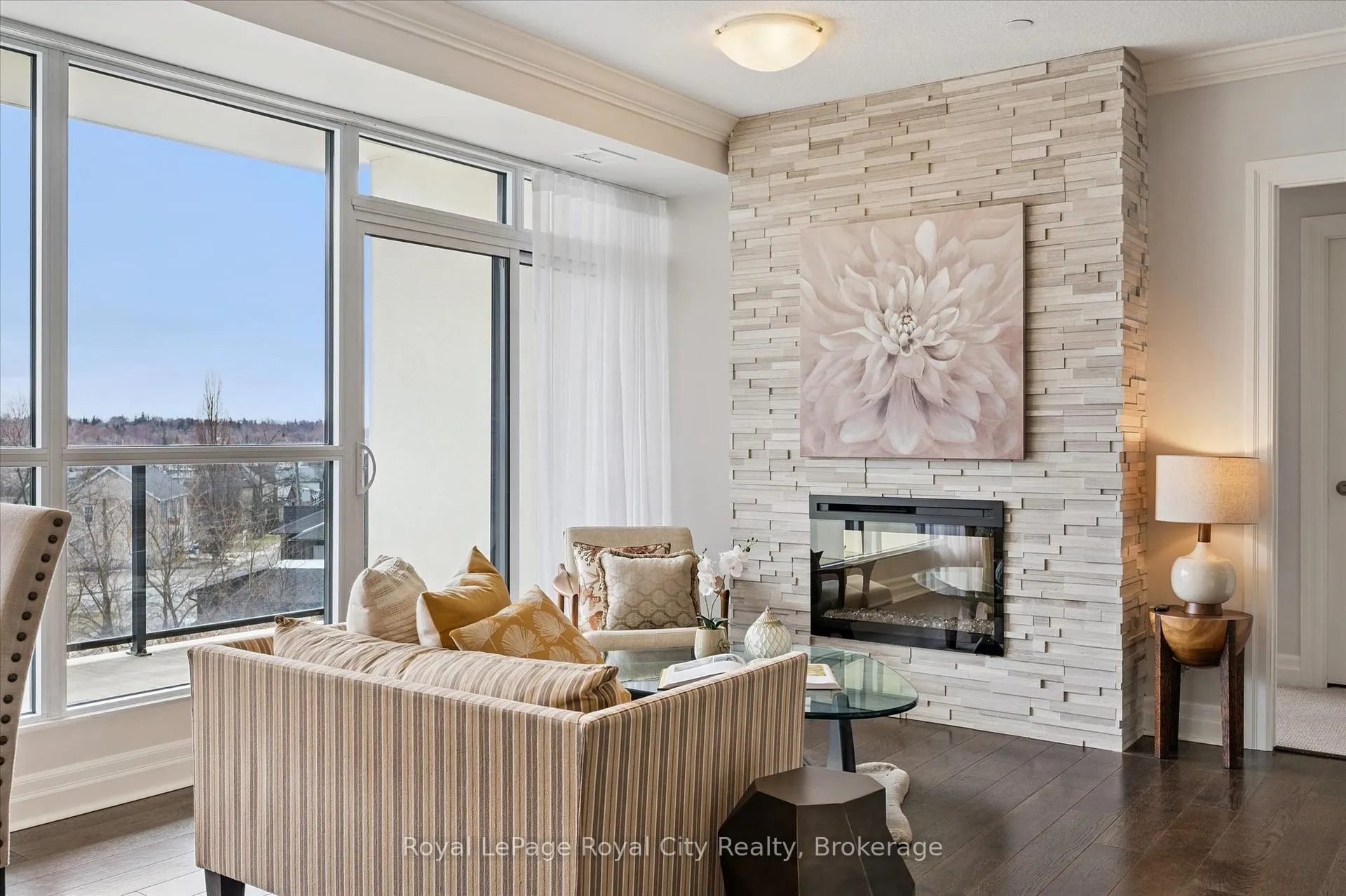Photo 8 of Unit 413, 150 Wellington Street E, Guelph, Downtown — HOMEH