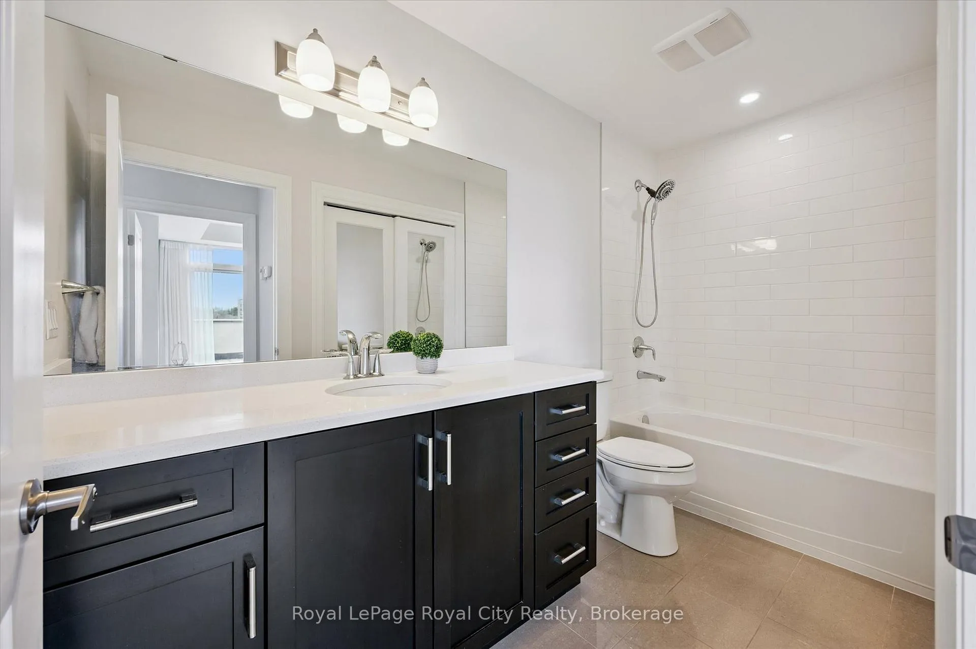 Photo 25 of Unit 413, 150 Wellington Street E, Guelph, Downtown — HOMEH