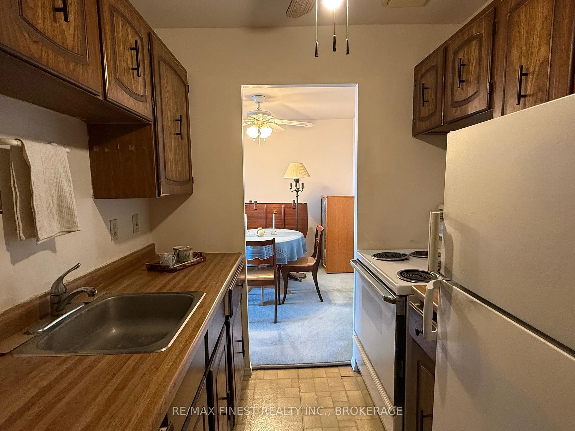 Photo 10 of Unit 206, 334 Queen Mary Road, Kingston, West of Sir John A. Blvd — HOMEH