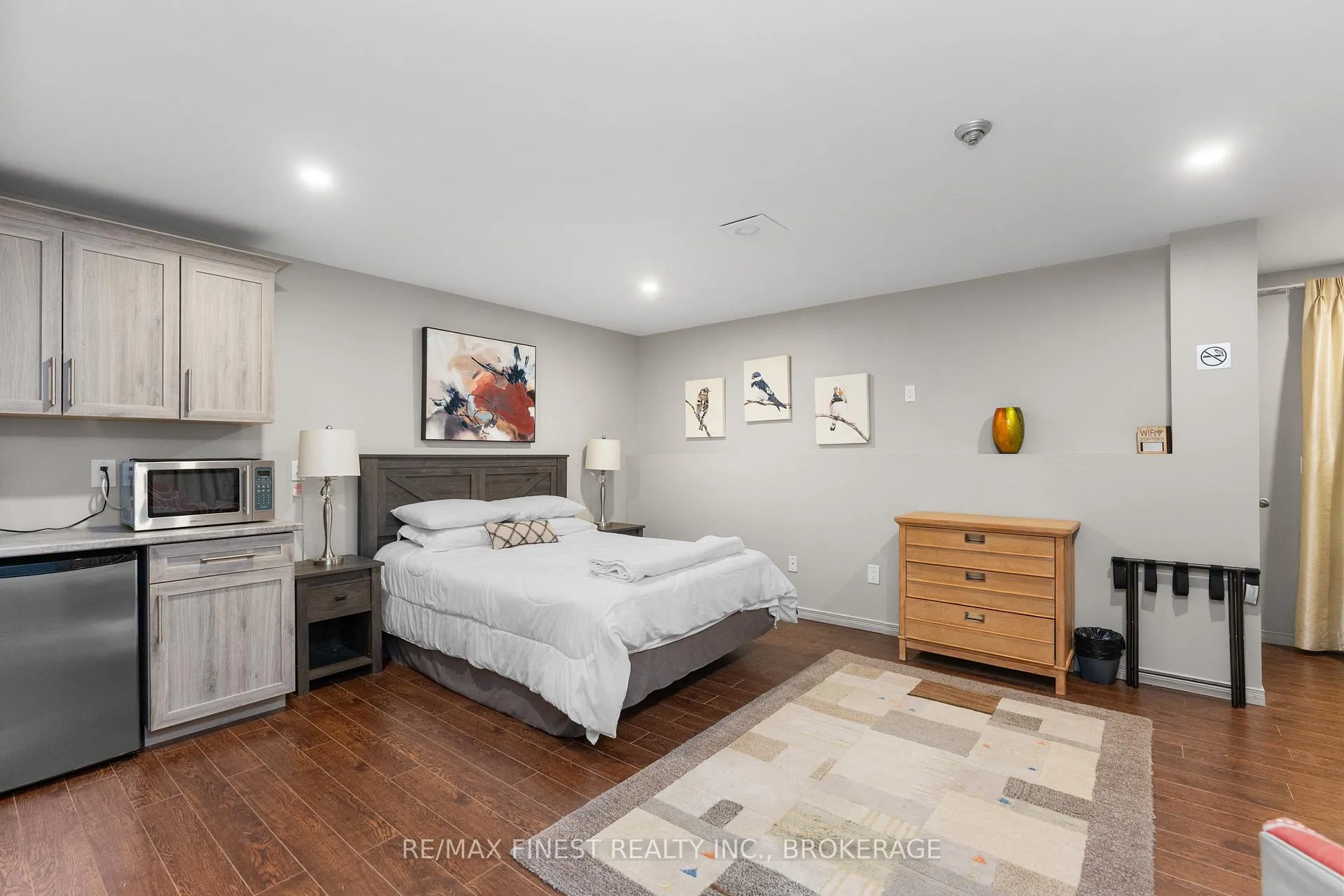 Photo 21 of Unit 206, 334 Queen Mary Road, Kingston, West of Sir John A. Blvd — HOMEH