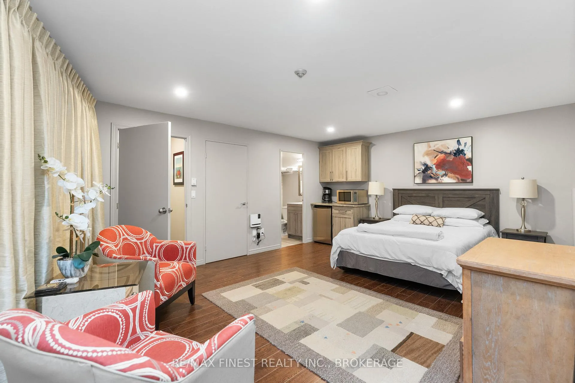 Photo 23 of Unit 206, 334 Queen Mary Road, Kingston, West of Sir John A. Blvd — HOMEH
