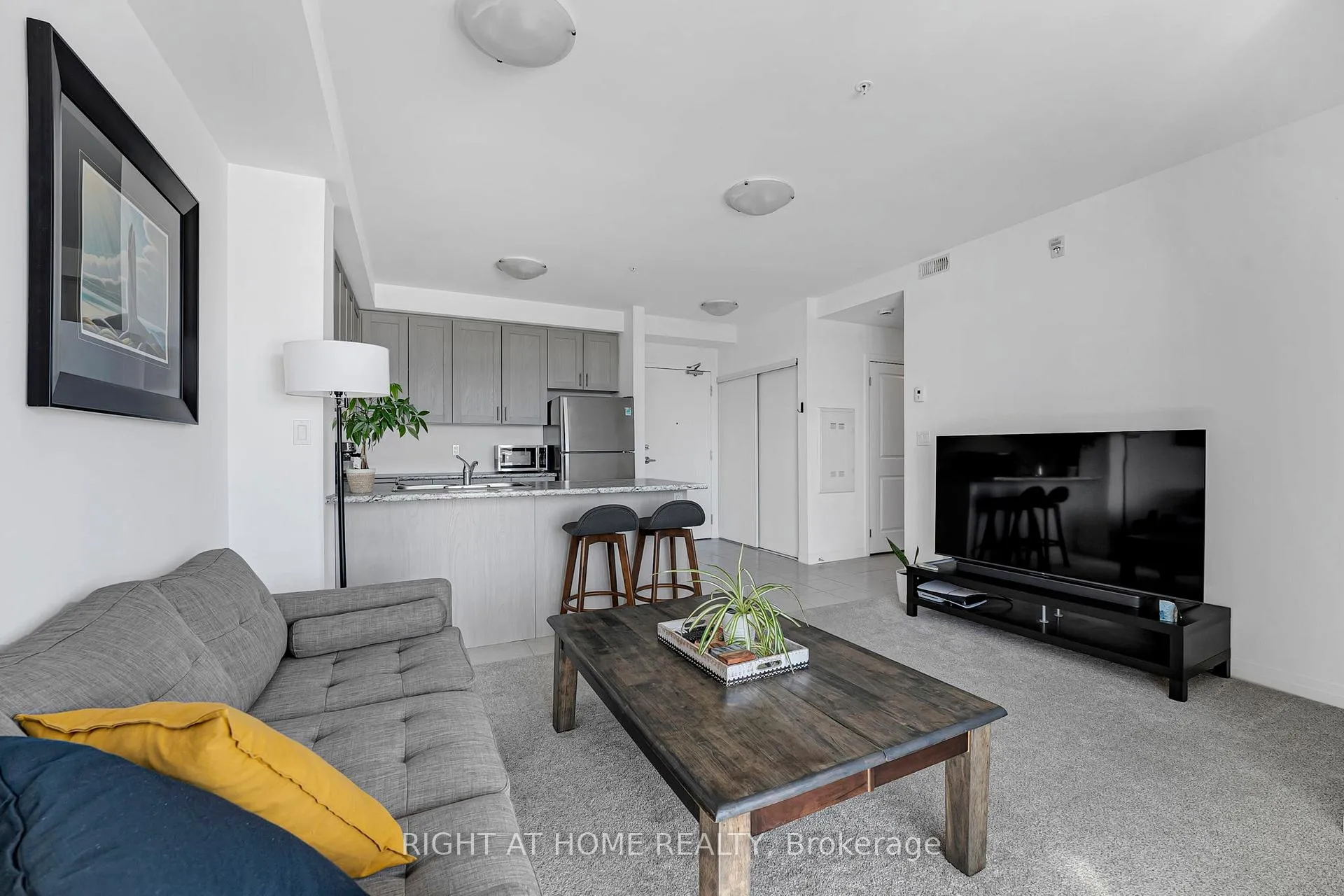 Photo 7 of Unit 412, 5 Hamilton Street, Hamilton, Waterdown — HOMEH