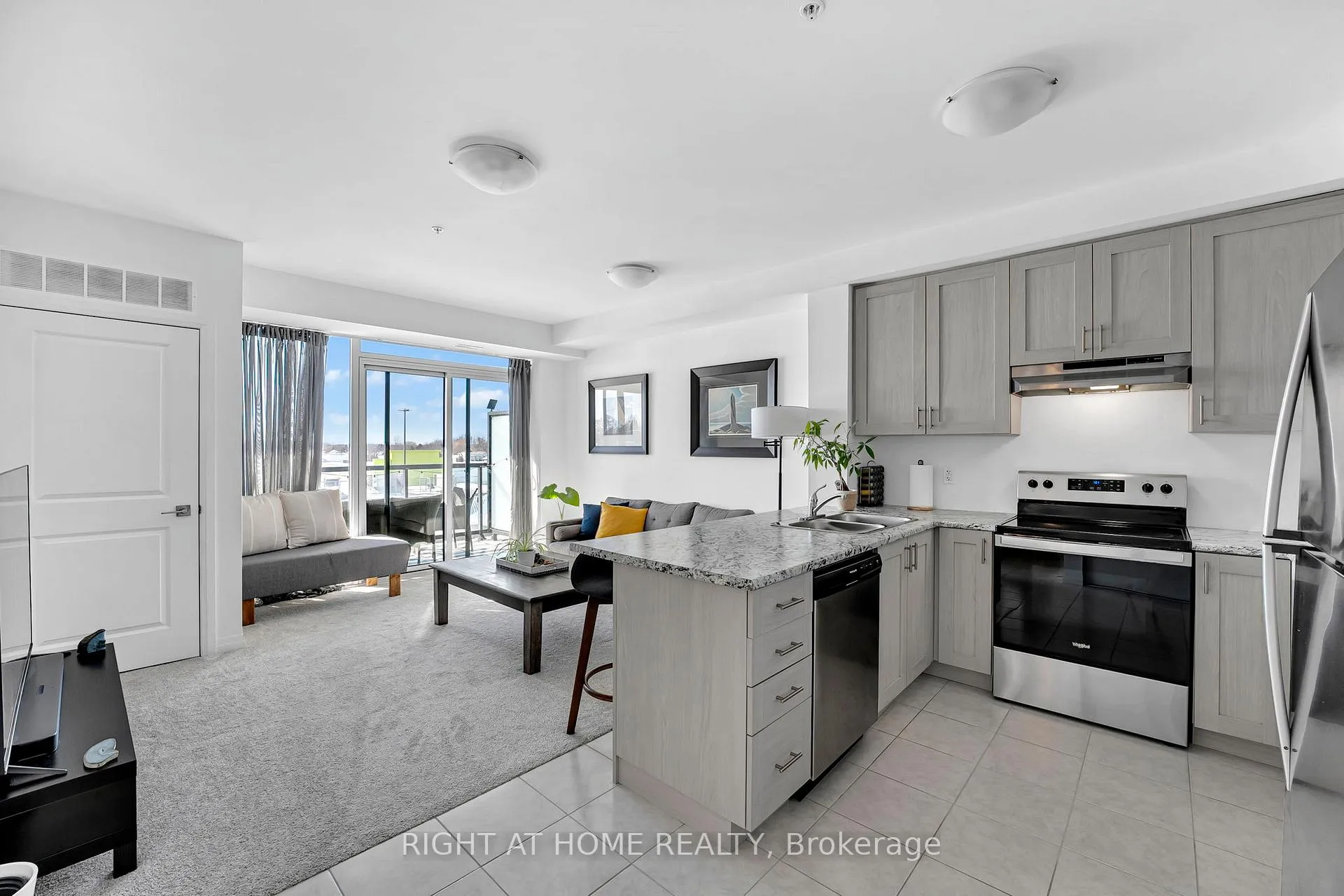 Photo 14 of Unit 412, 5 Hamilton Street, Hamilton, Waterdown — HOMEH