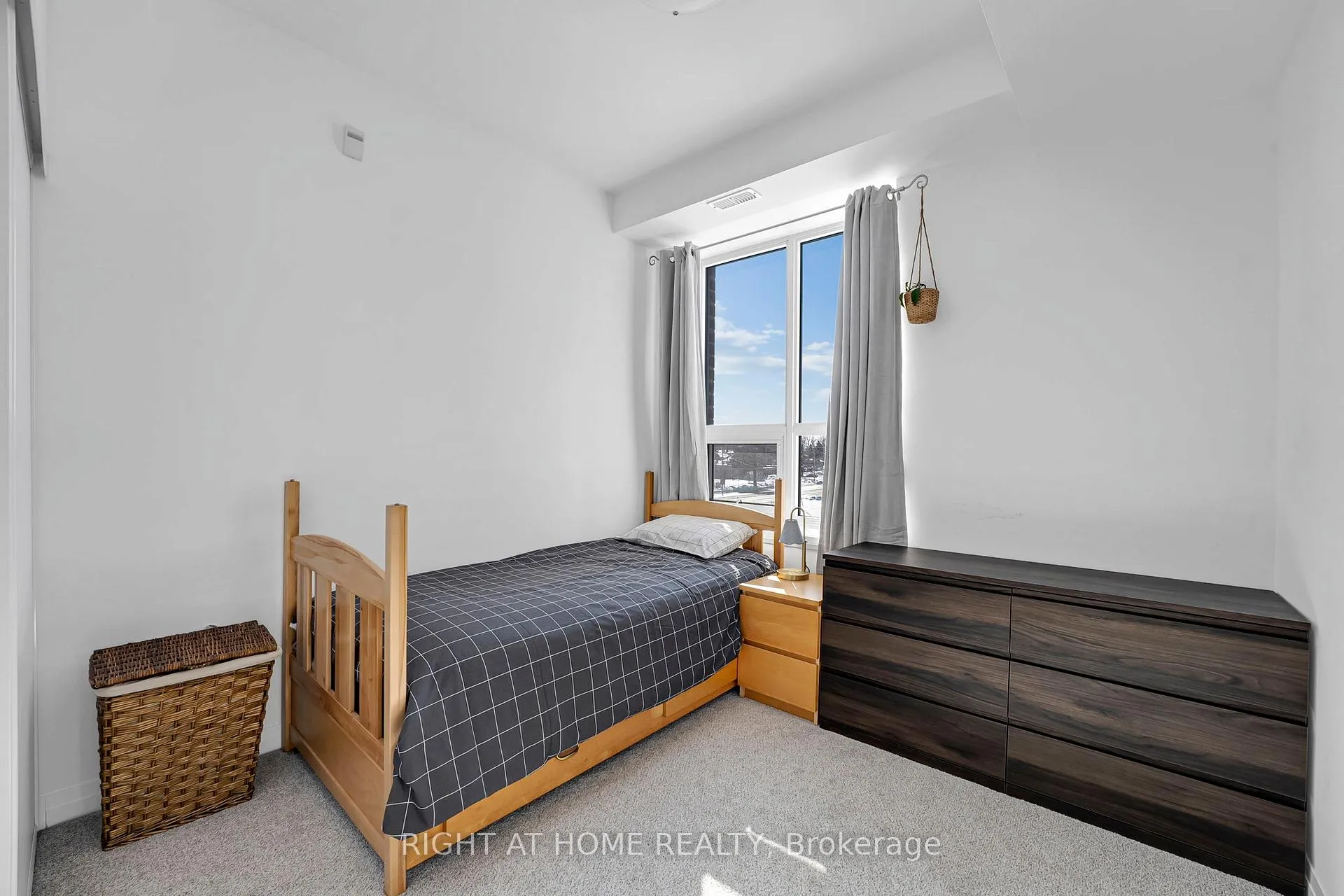 Photo 16 of Unit 412, 5 Hamilton Street, Hamilton, Waterdown — HOMEH