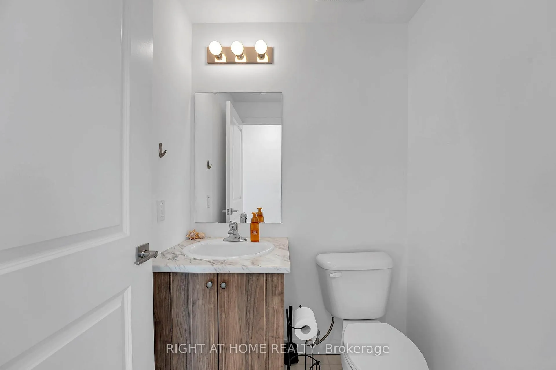 Photo 22 of Unit 412, 5 Hamilton Street, Hamilton, Waterdown — HOMEH