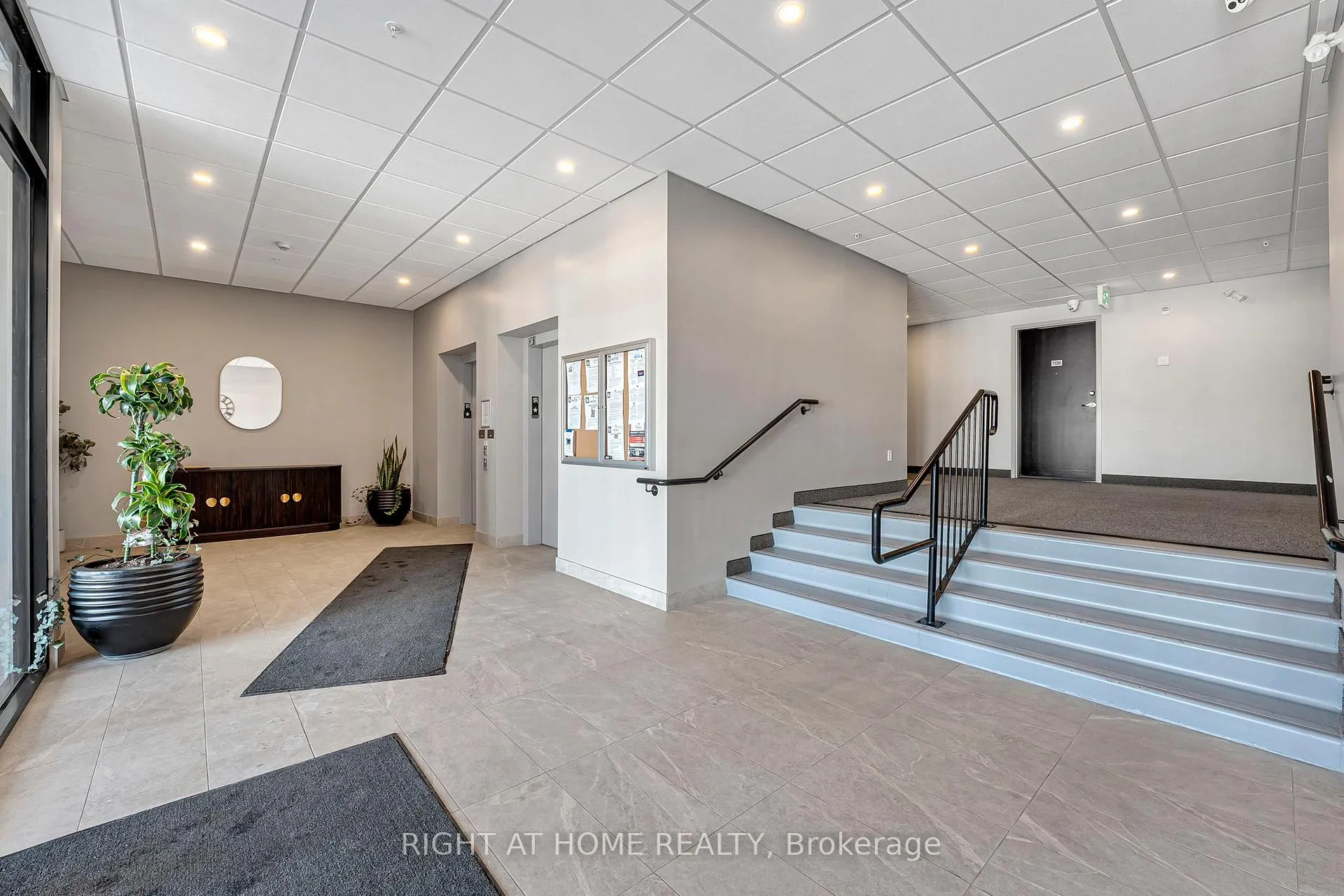 Photo 28 of Unit 412, 5 Hamilton Street, Hamilton, Waterdown — HOMEH