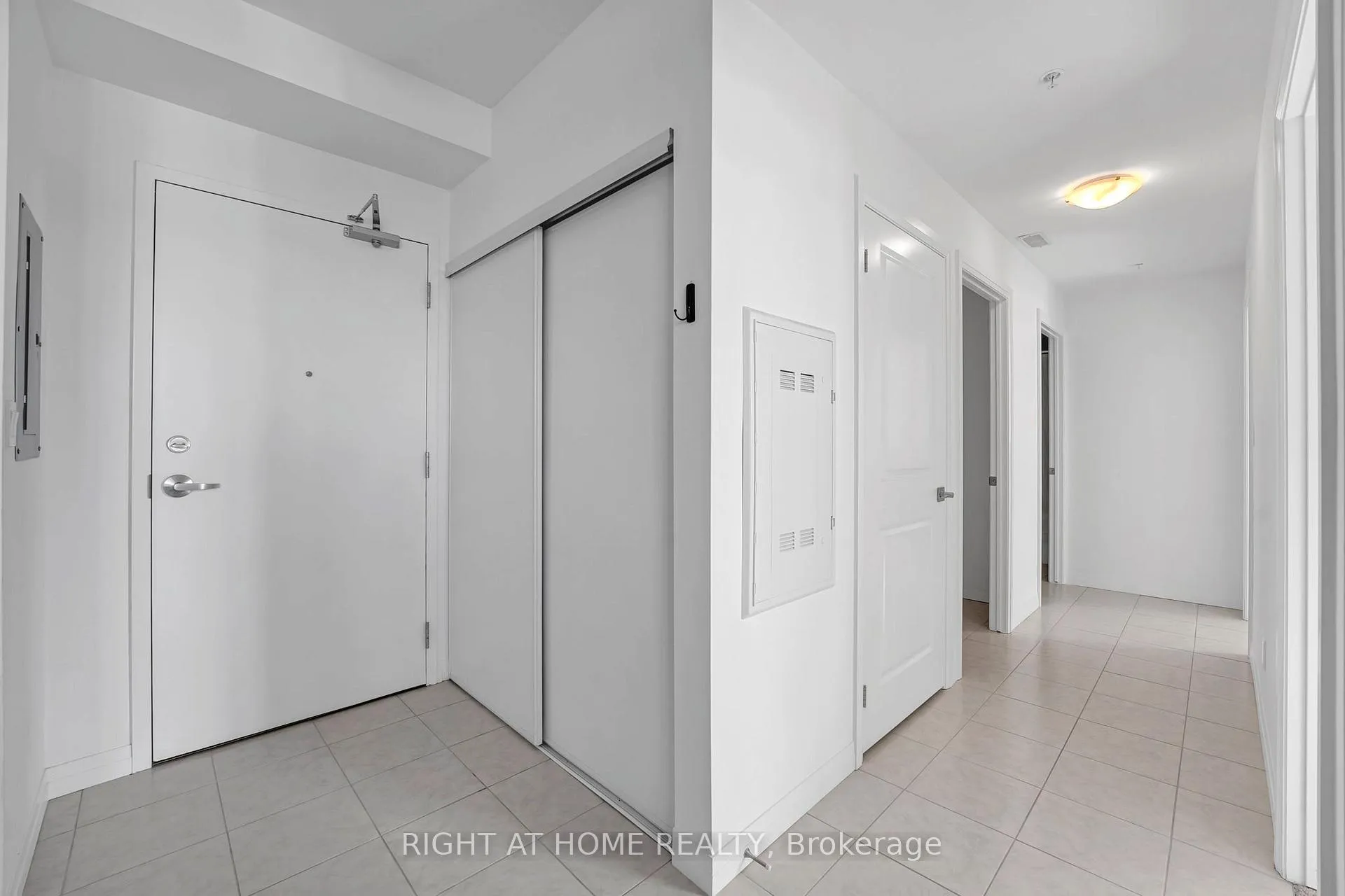 Photo 29 of Unit 412, 5 Hamilton Street, Hamilton, Waterdown — HOMEH