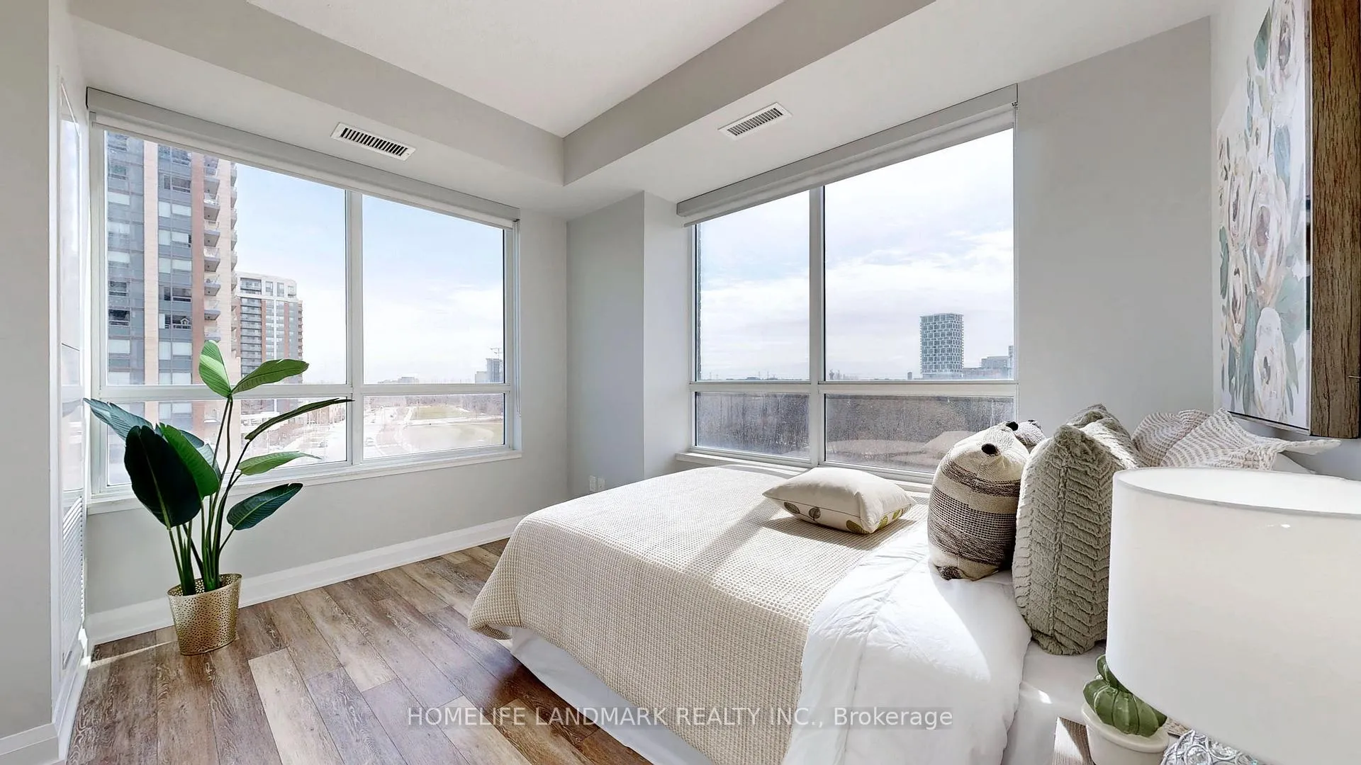 Photo 29 of Unit 712, 15 Water Walk Drive, Markham, Unionville — HOMEH