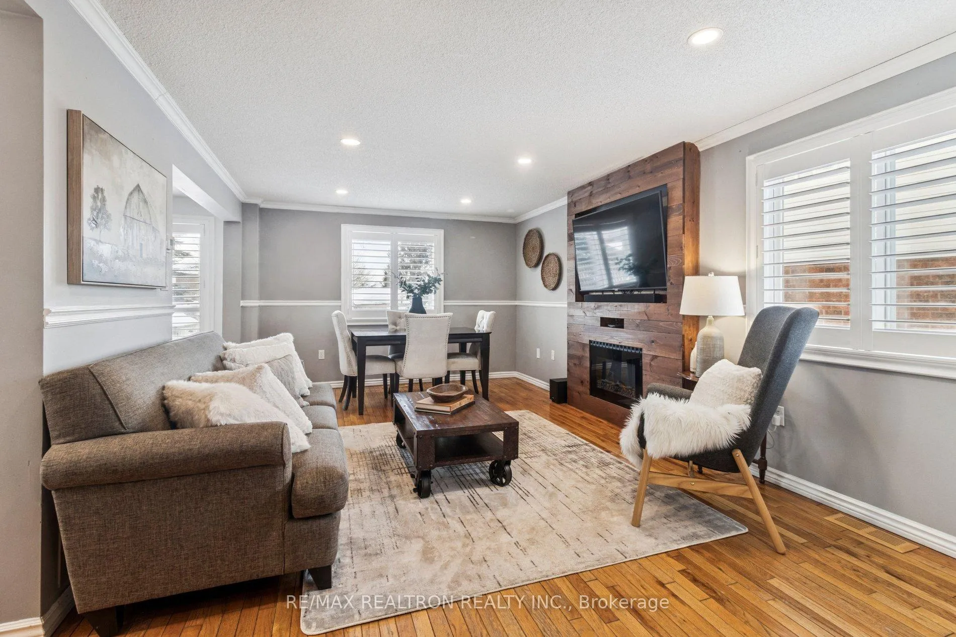 Photo 8 of 131 Columbia Road, Barrie, Holly — HOMEH