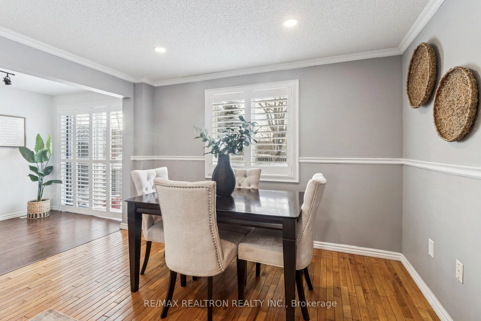 Photo 12 of 131 Columbia Road, Barrie, Holly — HOMEH