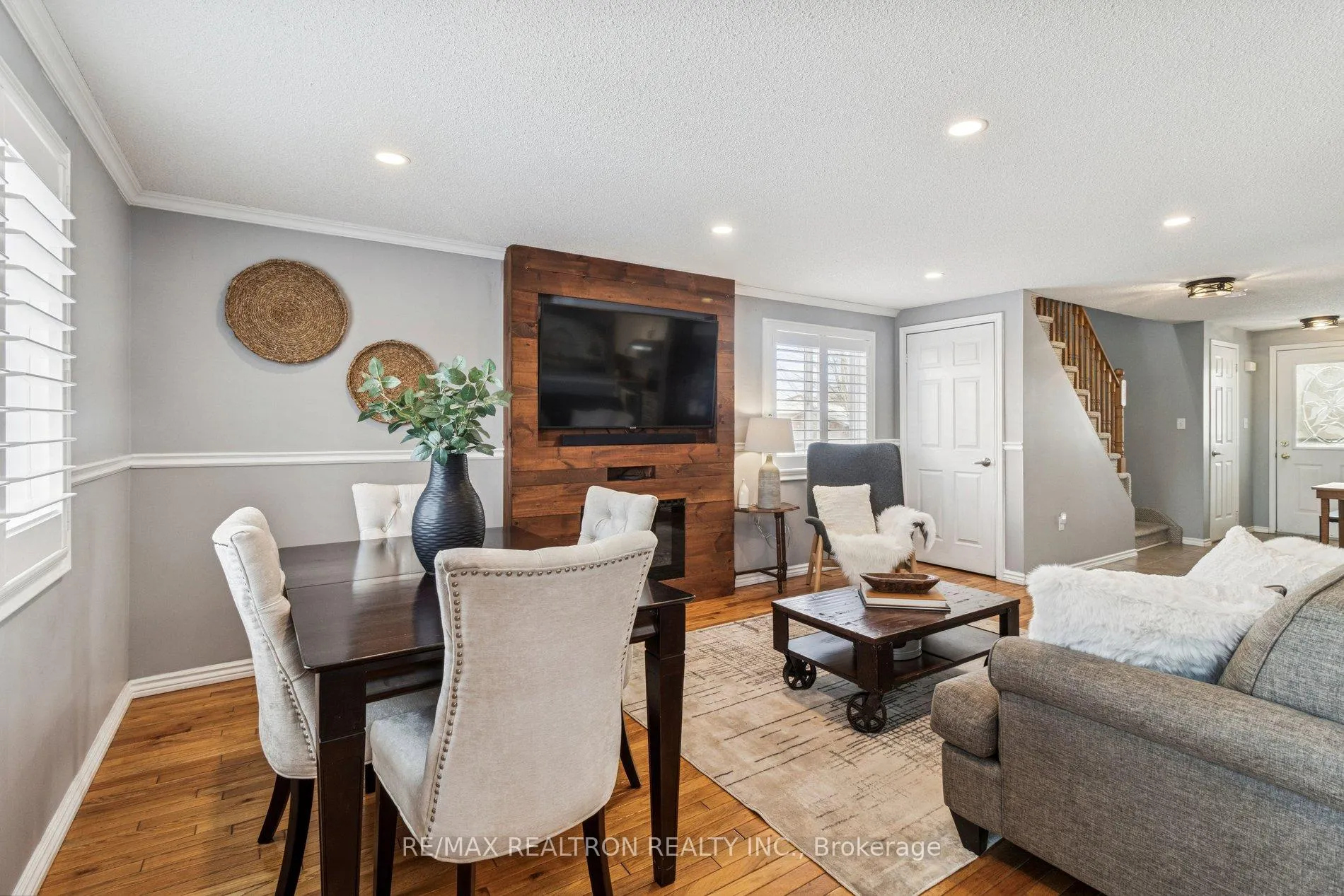 Photo 19 of 131 Columbia Road, Barrie, Holly — HOMEH