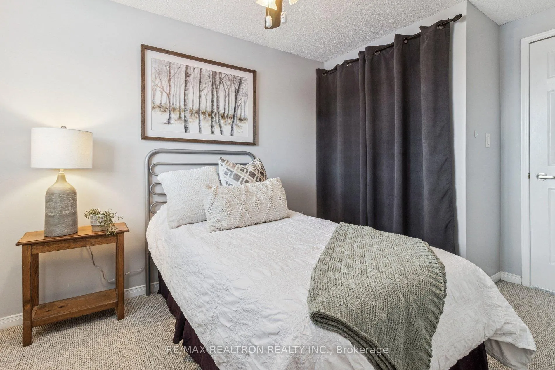 Photo 32 of 131 Columbia Road, Barrie, Holly — HOMEH