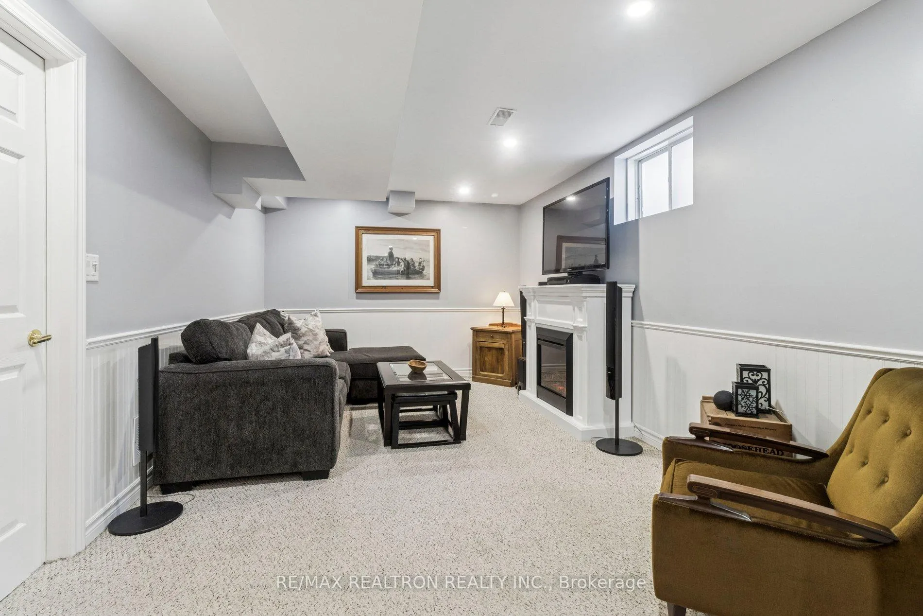 Photo 34 of 131 Columbia Road, Barrie, Holly — HOMEH