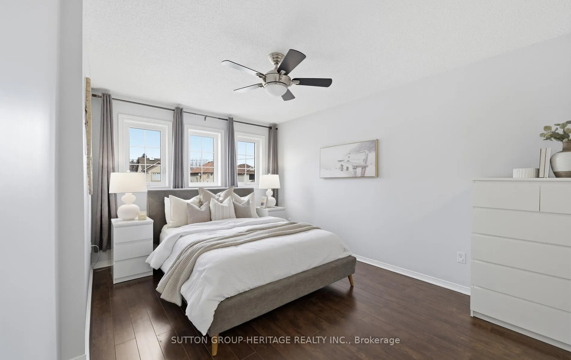 Photo 11 of 76 Regency Crescent, Whitby, Downtown Whitby — HOMEH