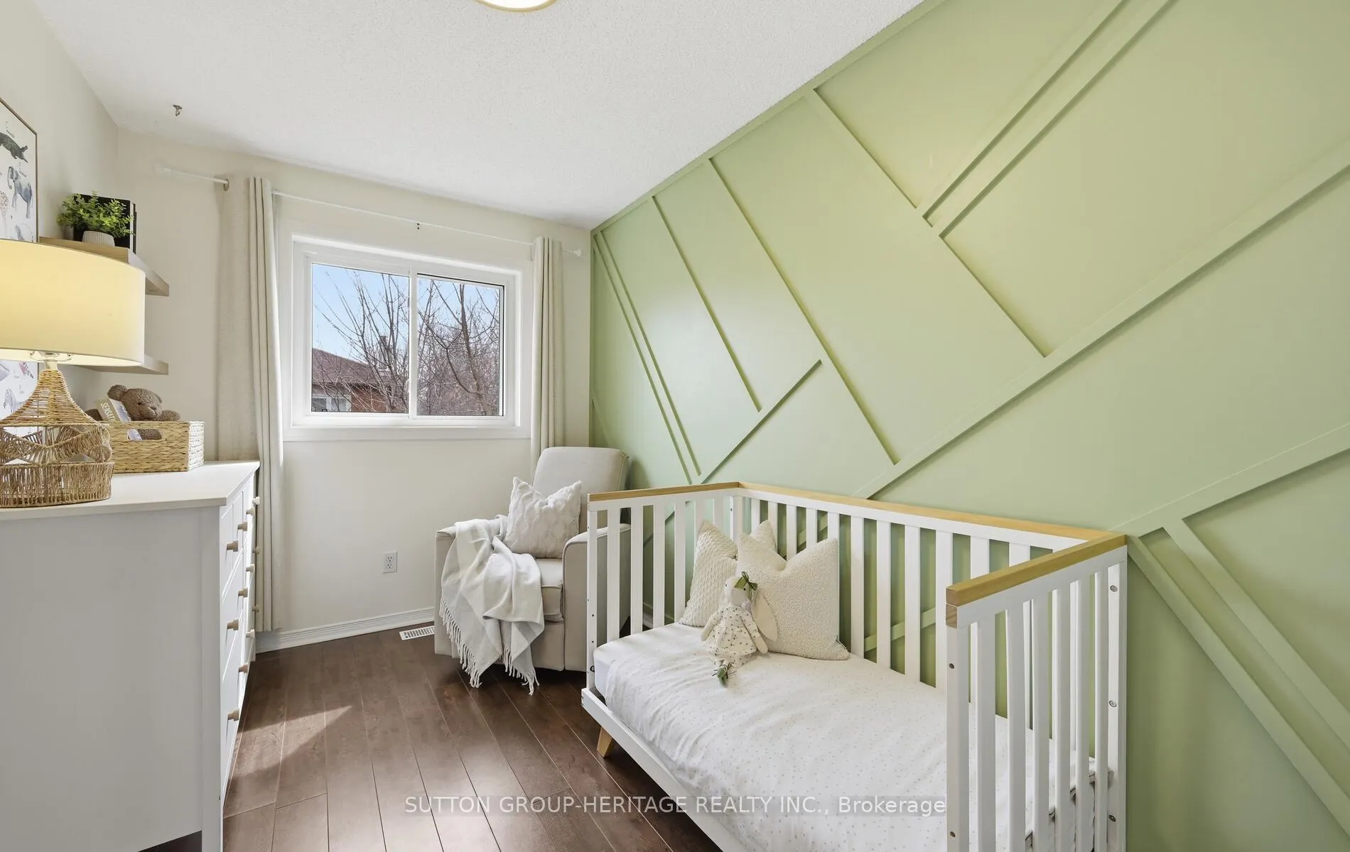 Photo 13 of 76 Regency Crescent, Whitby, Downtown Whitby — HOMEH