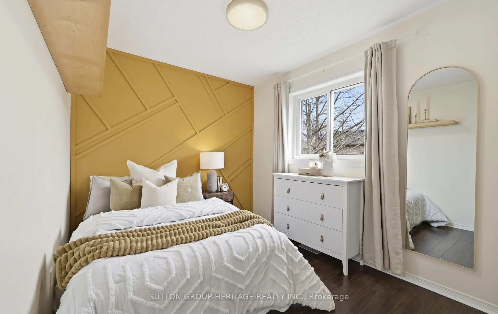 Photo 14 of 76 Regency Crescent, Whitby, Downtown Whitby — HOMEH