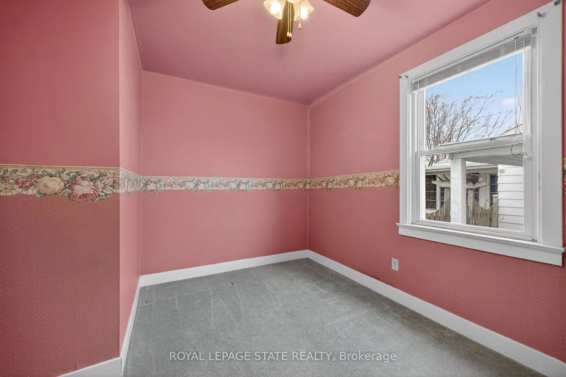 Photo 21 of 21 Lakeview Avenue, Grimsby, Grimsby Beach — HOMEH