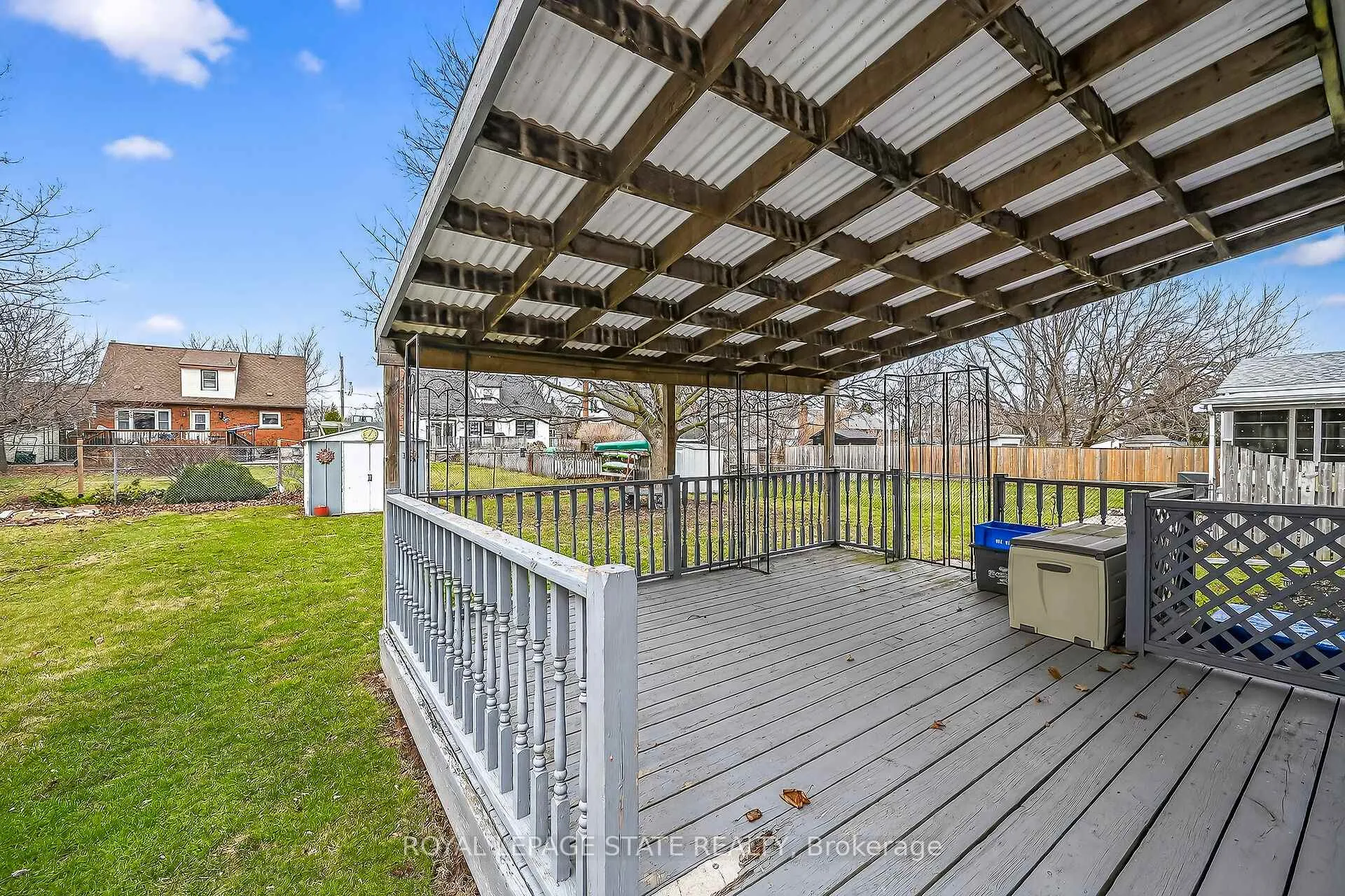 Photo 41 of 21 Lakeview Avenue, Grimsby, Grimsby Beach — HOMEH