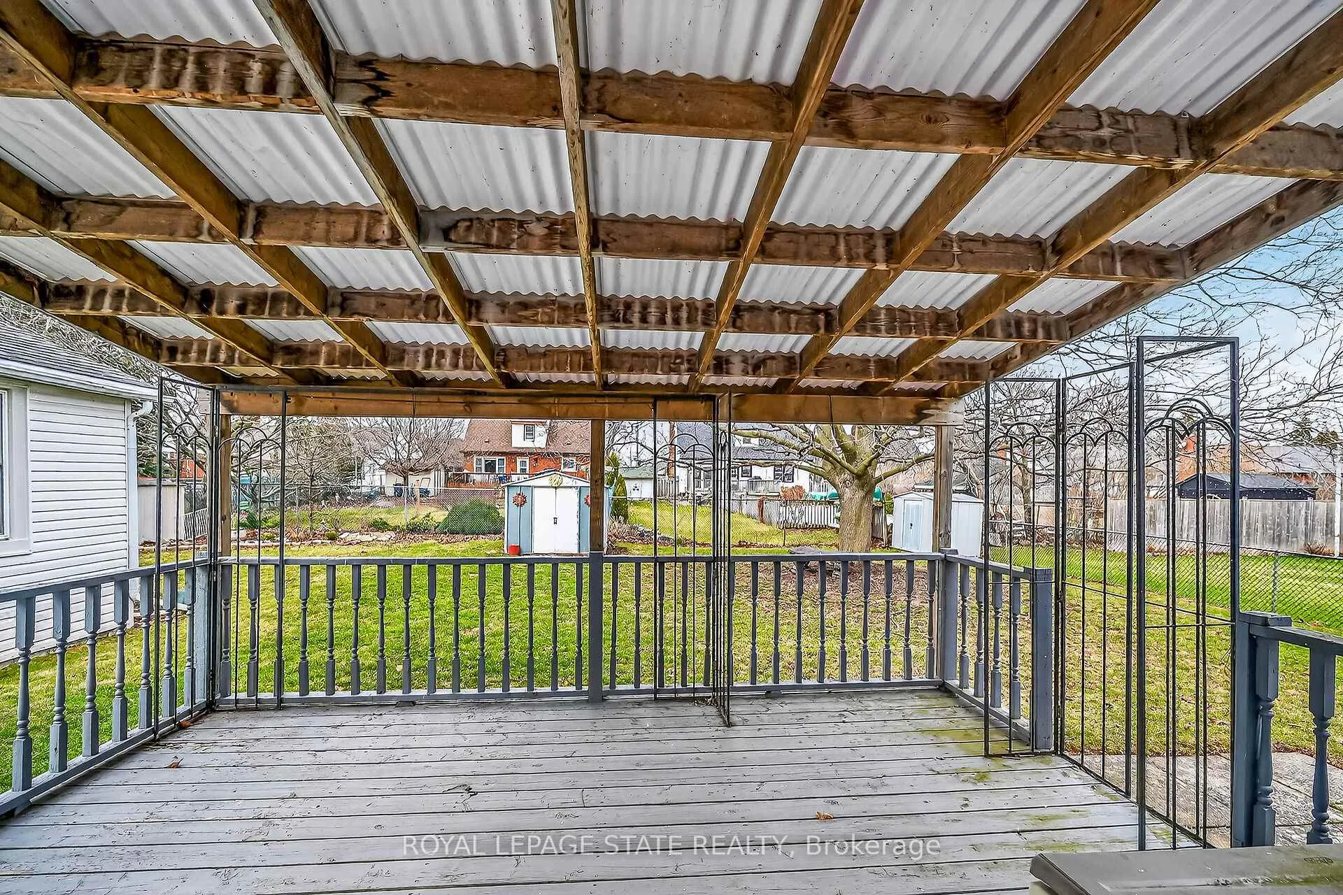 Photo 42 of 21 Lakeview Avenue, Grimsby, Grimsby Beach — HOMEH