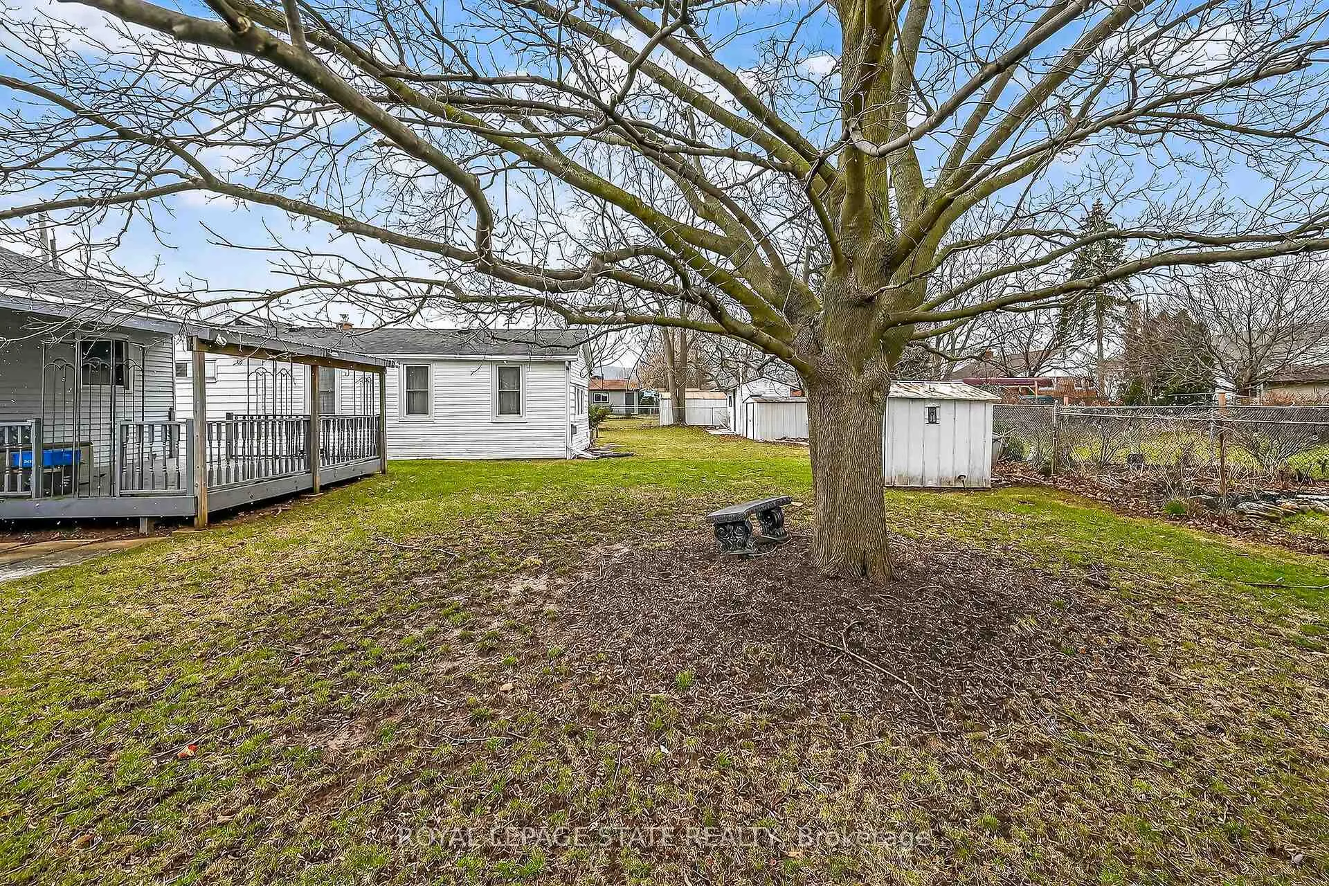 Photo 47 of 21 Lakeview Avenue, Grimsby, Grimsby Beach — HOMEH