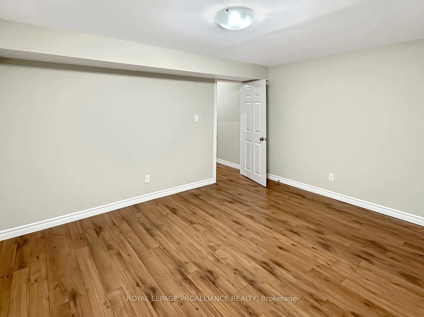Photo 32 of 53 Sarah Court, Belleville, Belleville Ward — HOMEH