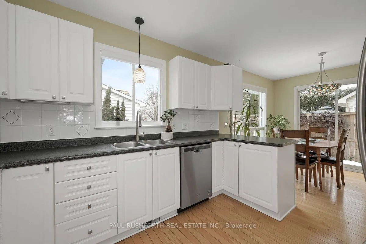 Photo 9 of 6419 Bernice Court, Ottawa, Convent Glen North — HOMEH